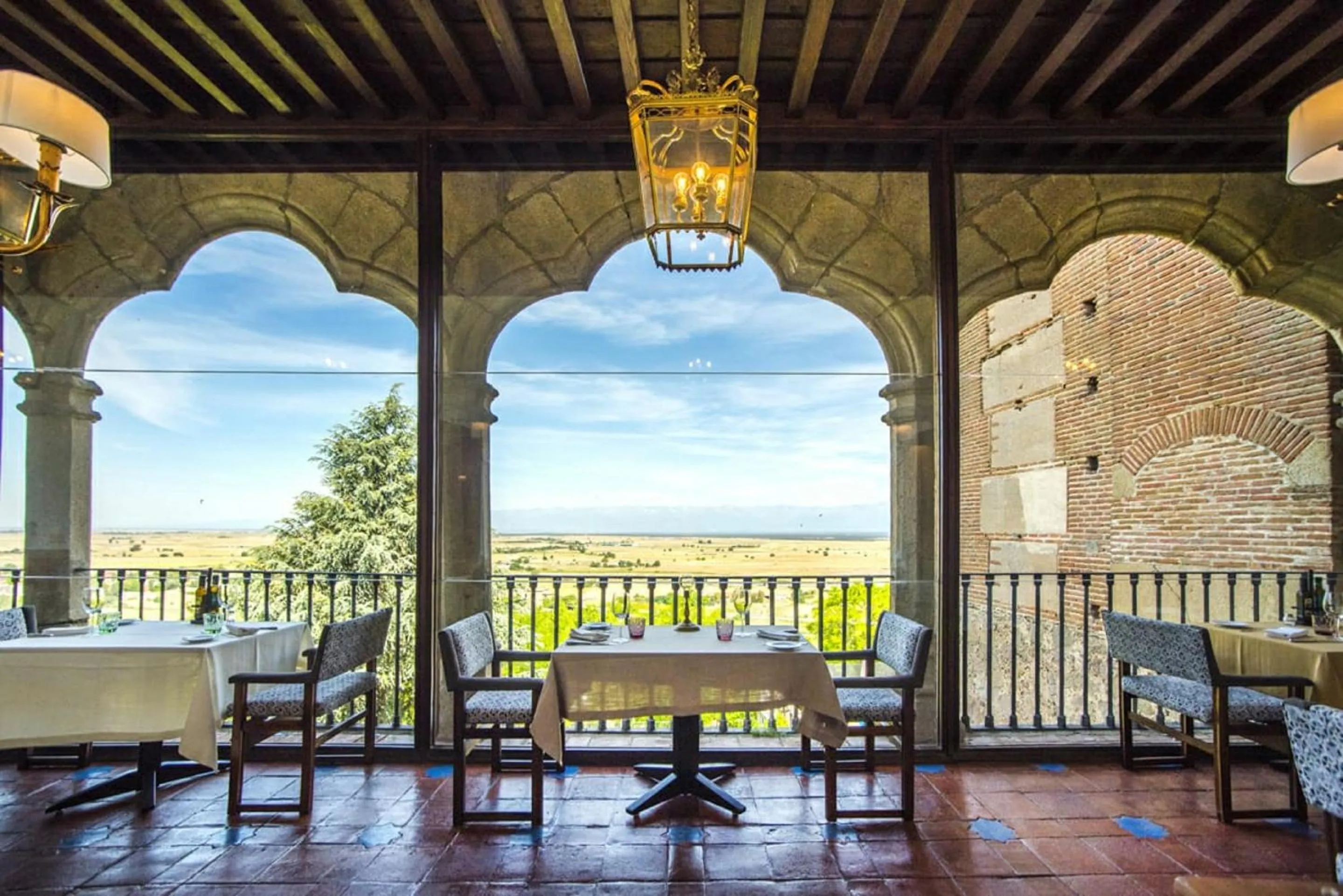 Restaurant/places to eat in Parador de Oropesa