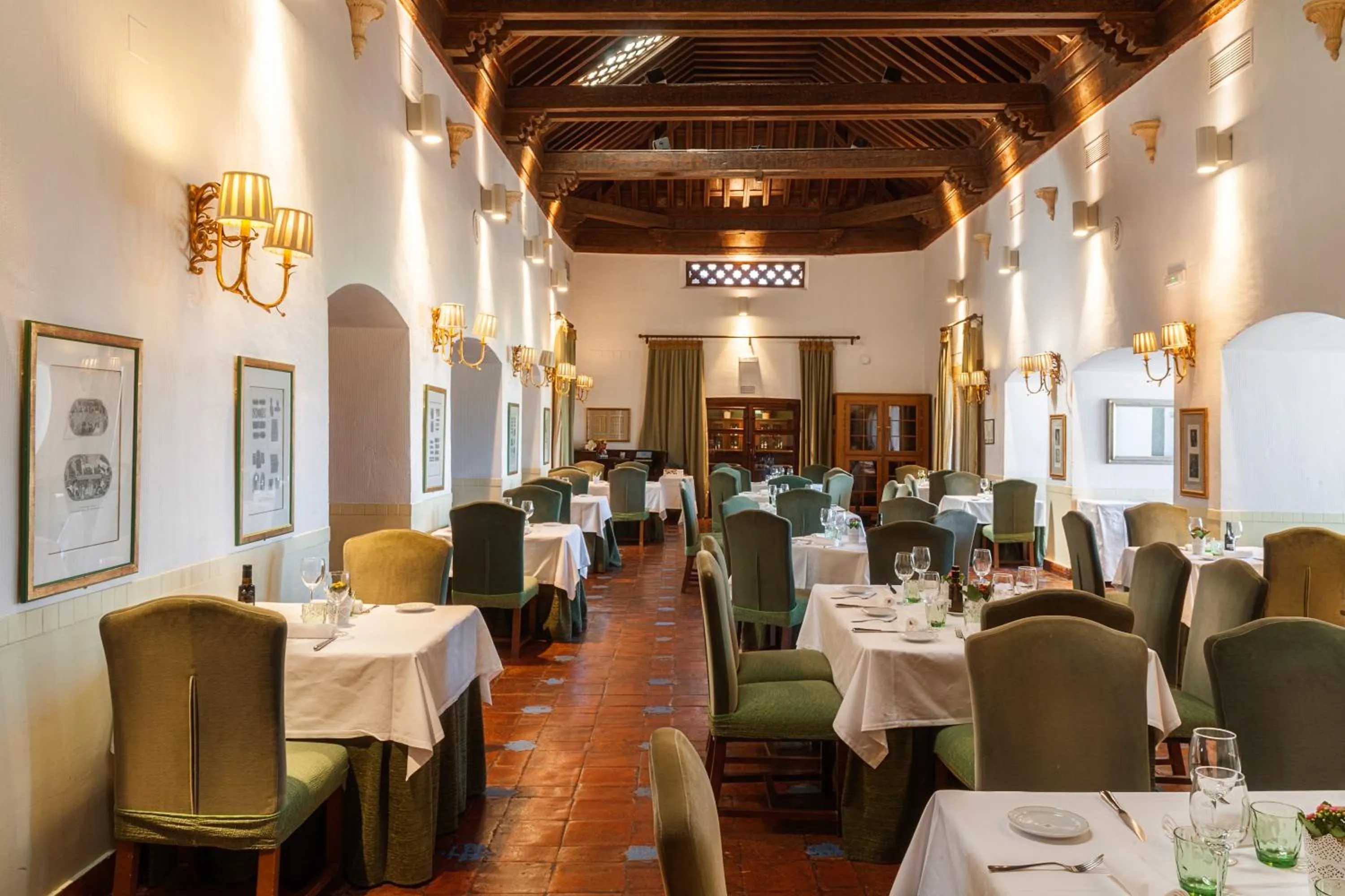Restaurant/places to eat in Parador de Oropesa