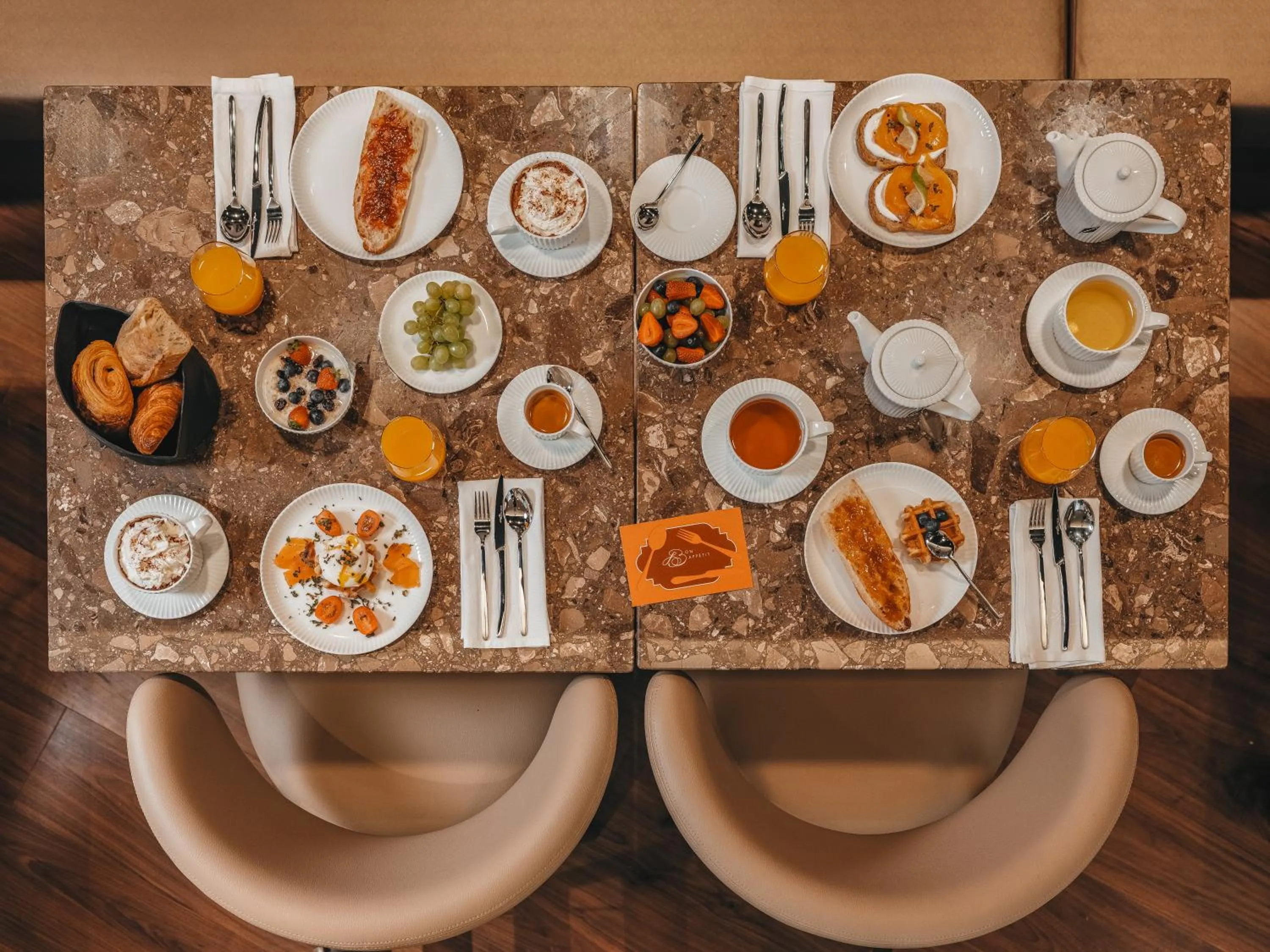 Breakfast in Hôtel Barnett Paris