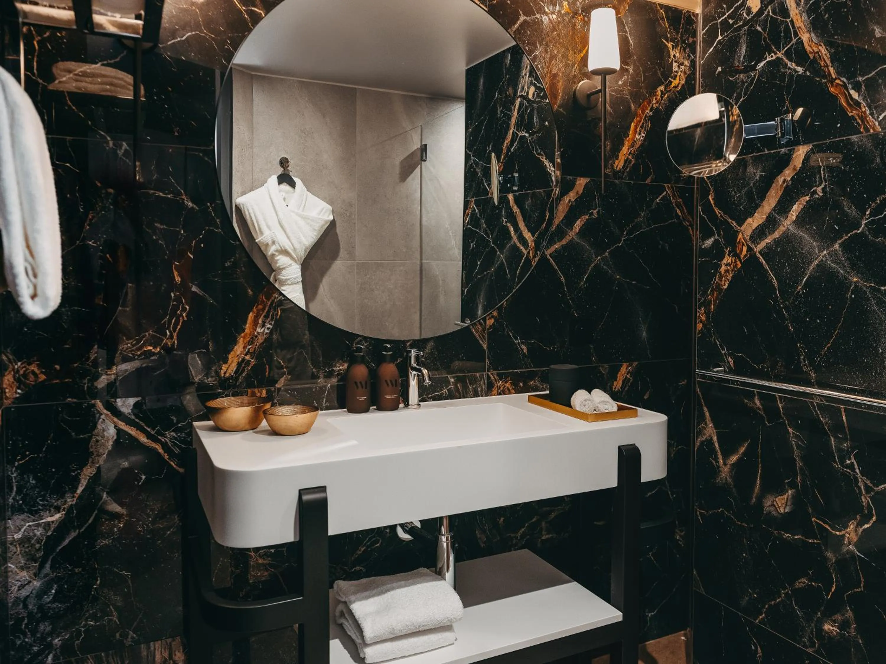 Bathroom in Hôtel Barnett Paris