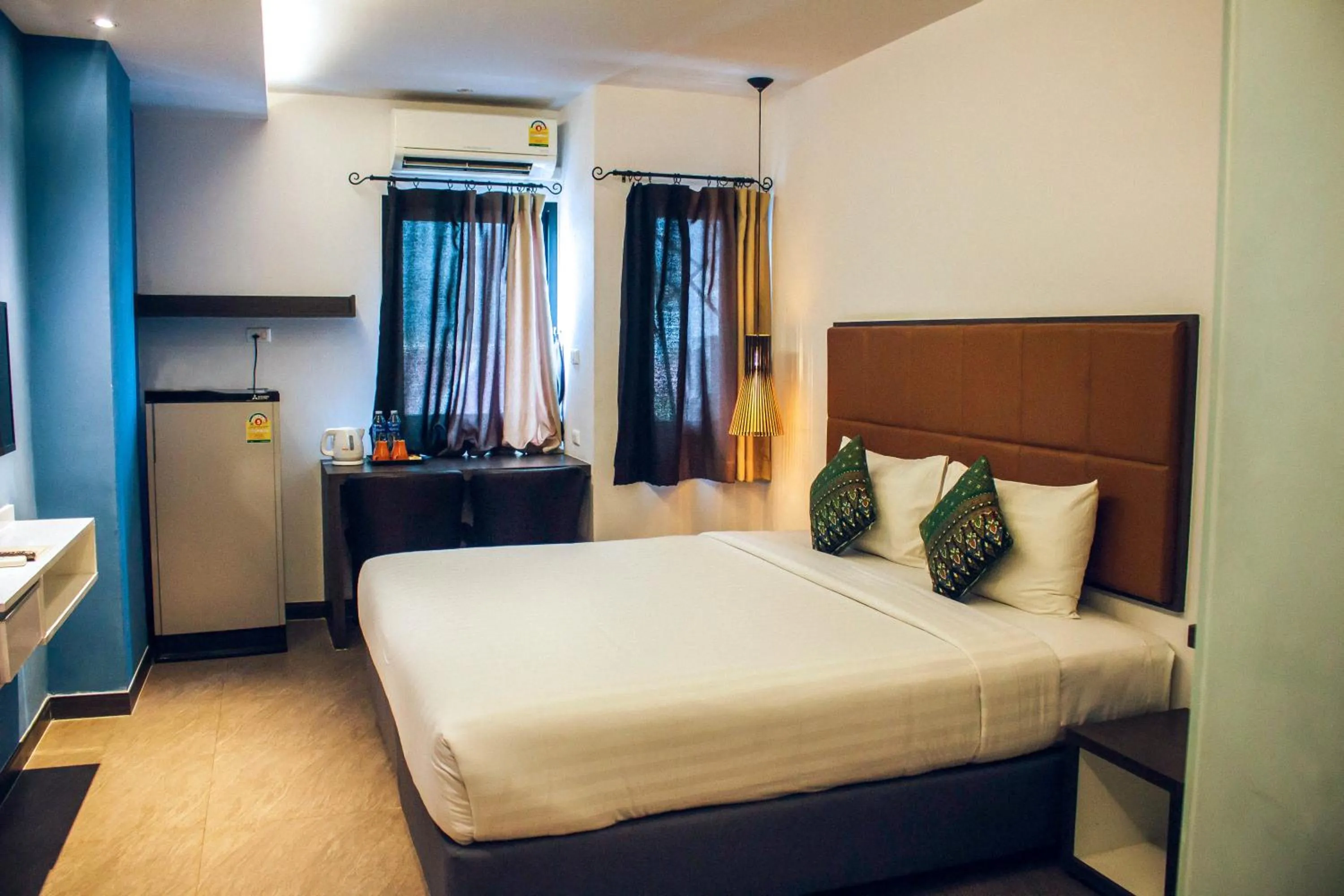 Photo of the whole room, Bed in Aim House Bangkok No Parking