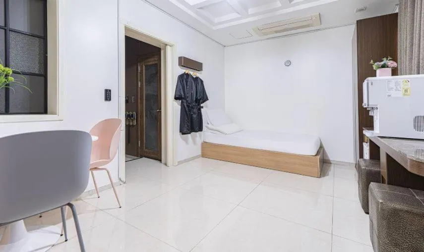 Yeongdeungpo Ciel Hotel