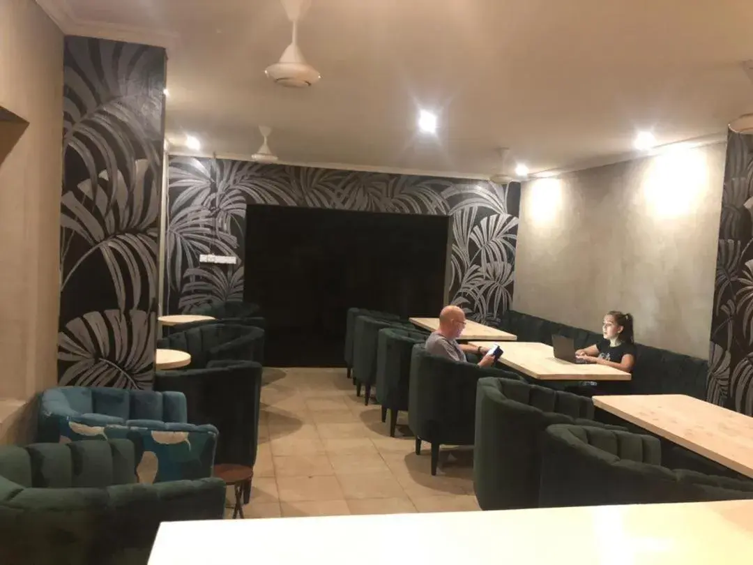 Restaurant/places to eat in White House of Tanzania Restaurant/places to eat in White House of Tanzania