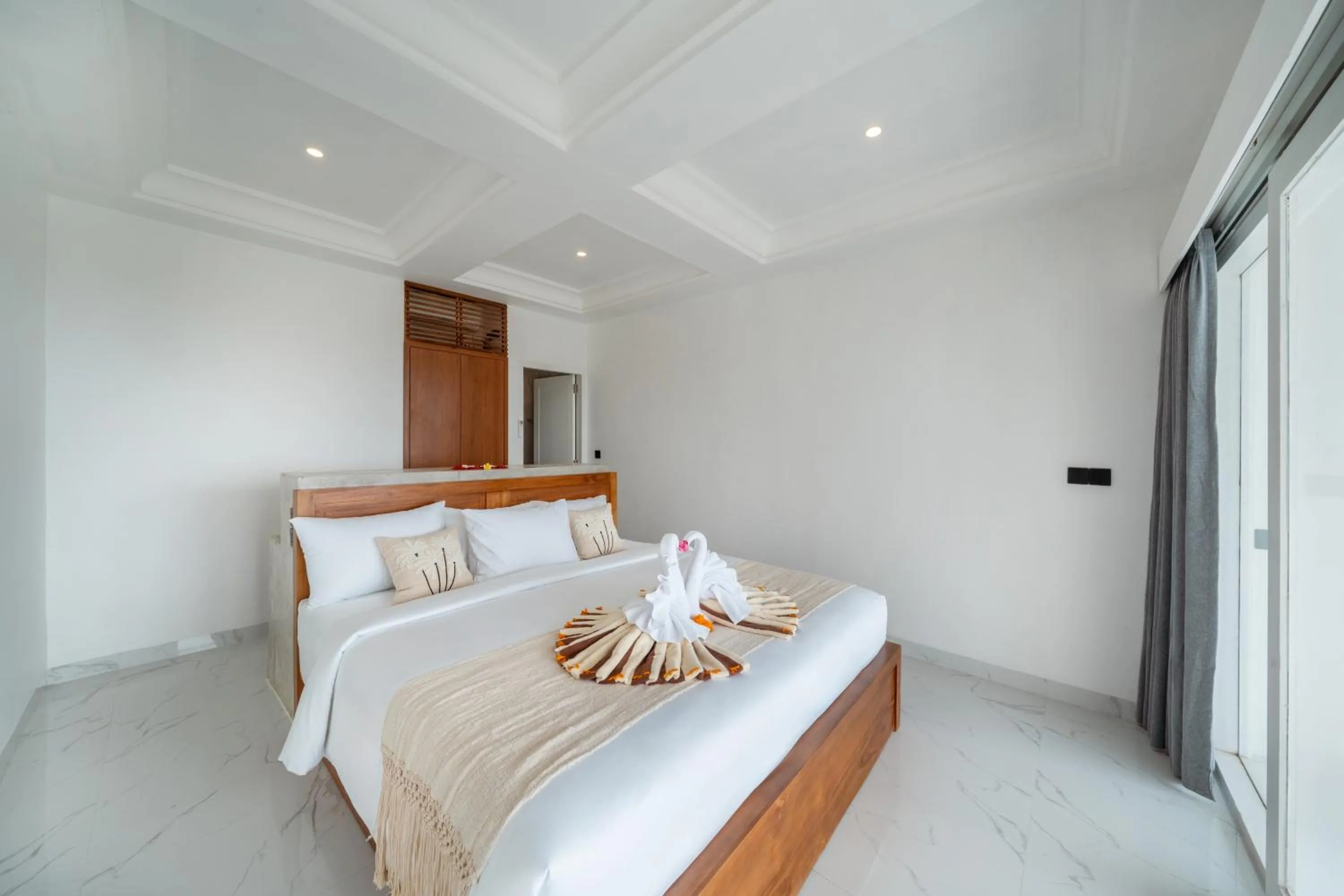 Deluxe Double Room in Nyuh Gading HILL