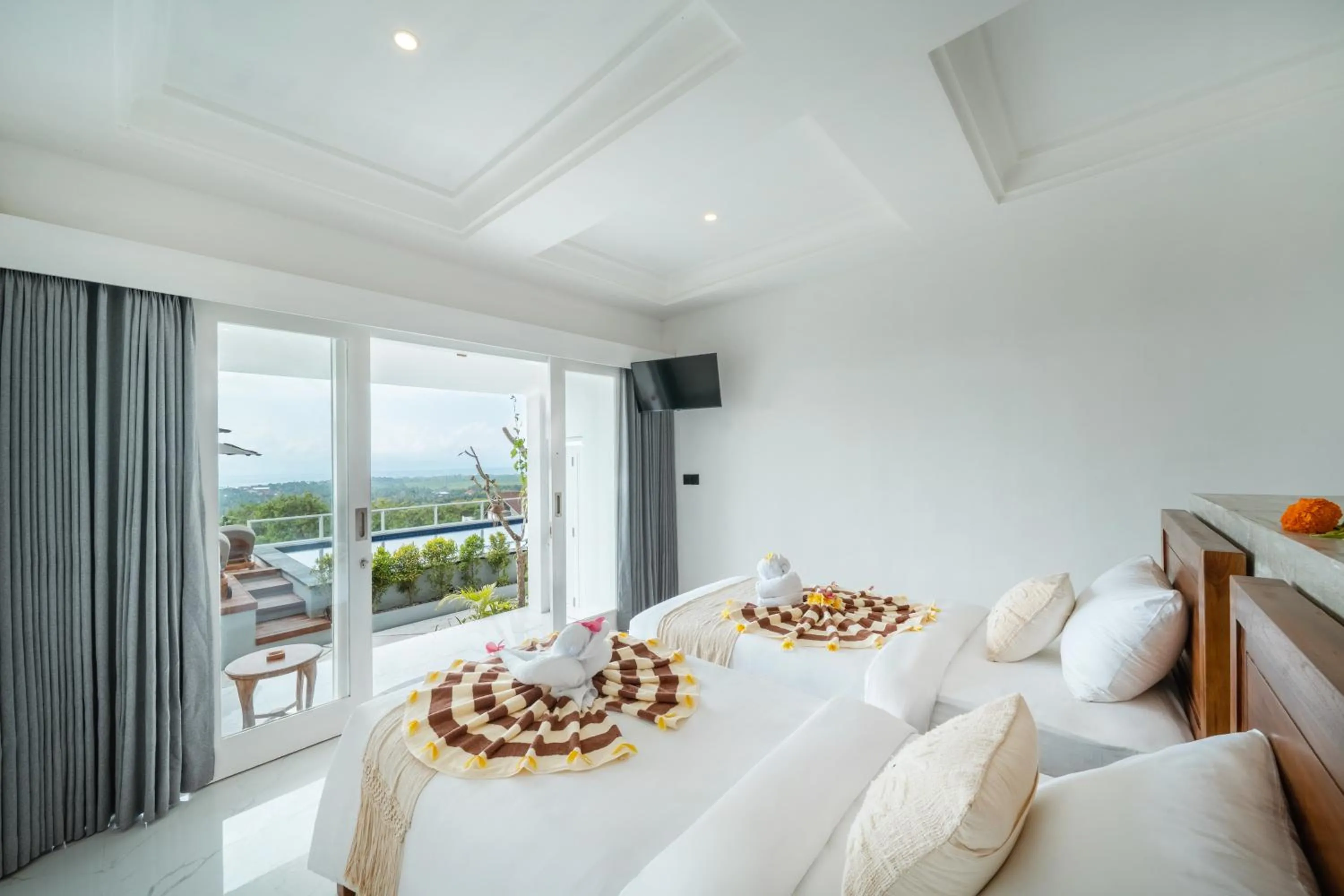 Deluxe Twin Room in Nyuh Gading HILL