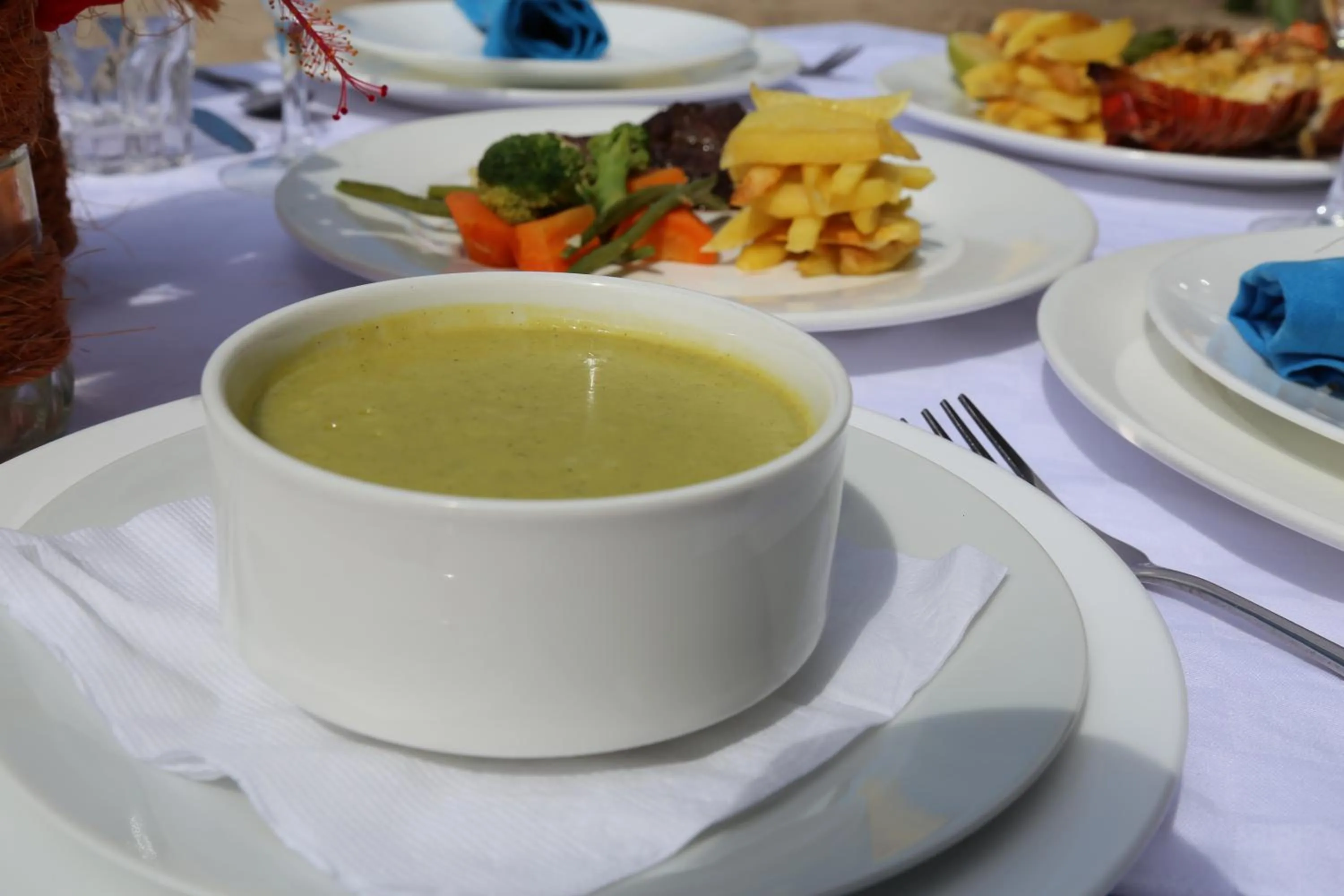 Restaurant/places to eat in Kigwedeni Villas