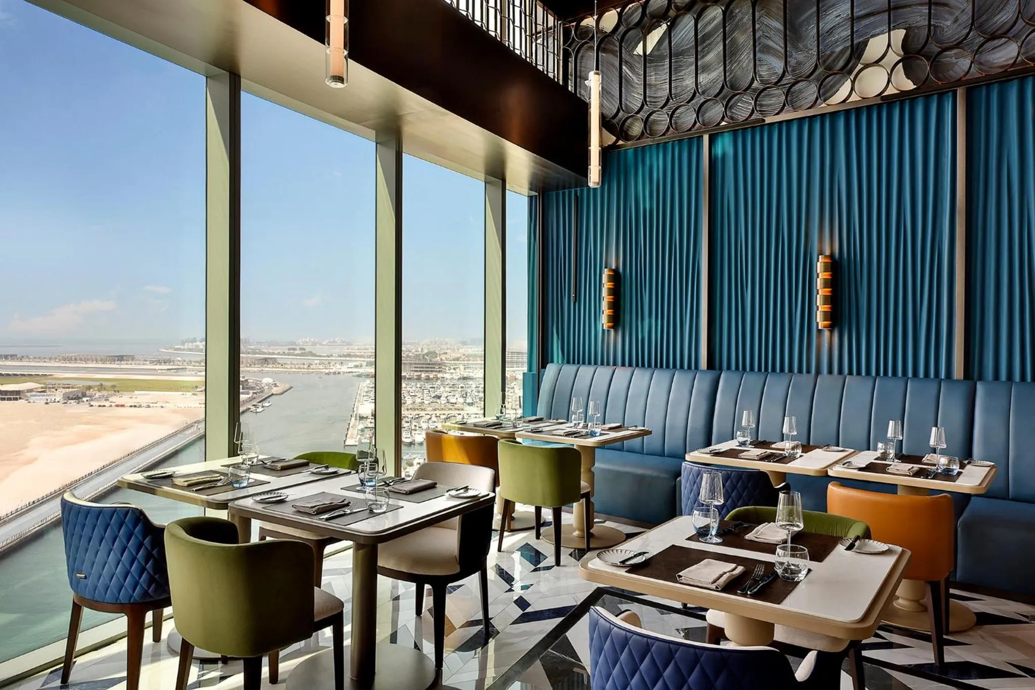 Restaurant/places to eat in Ciel Dubai Marina, Vignette Collection by IHG