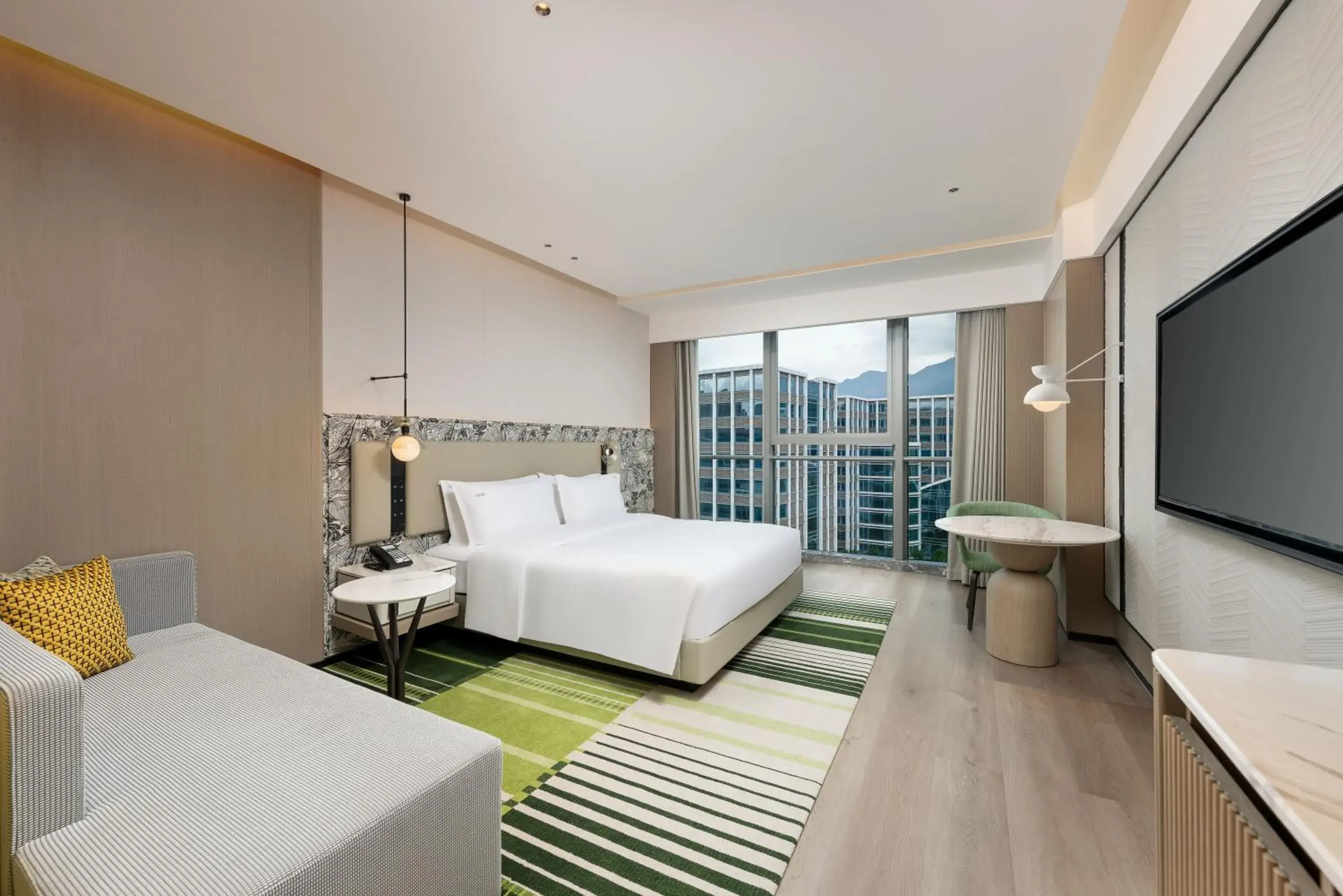 Standard King Room in Holiday Inn Fuzhou Exhibition Center Standard King Room in Holiday Inn Fuzhou Exhibition Center