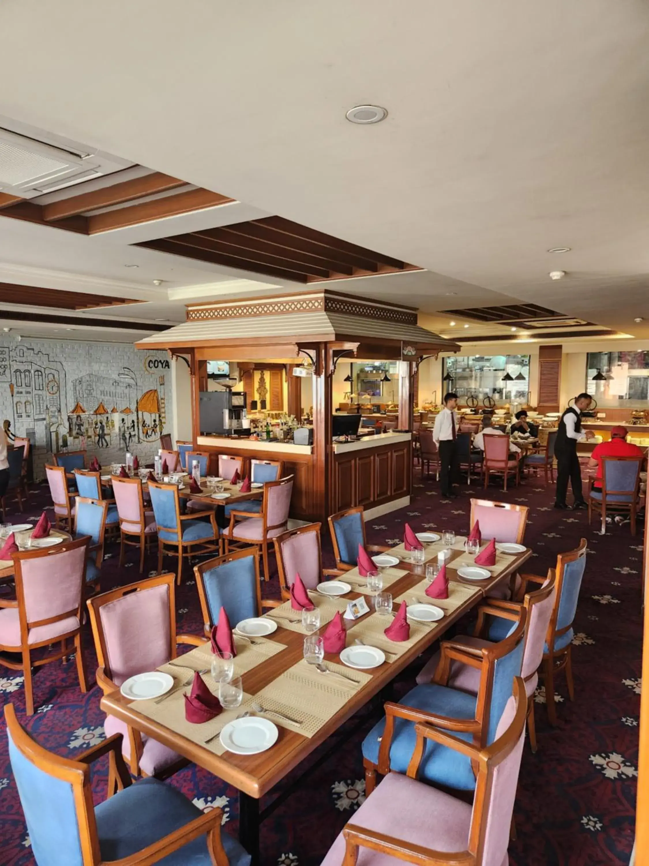 Restaurant/places to eat in Hotel President Restaurant/places to eat in Hotel President