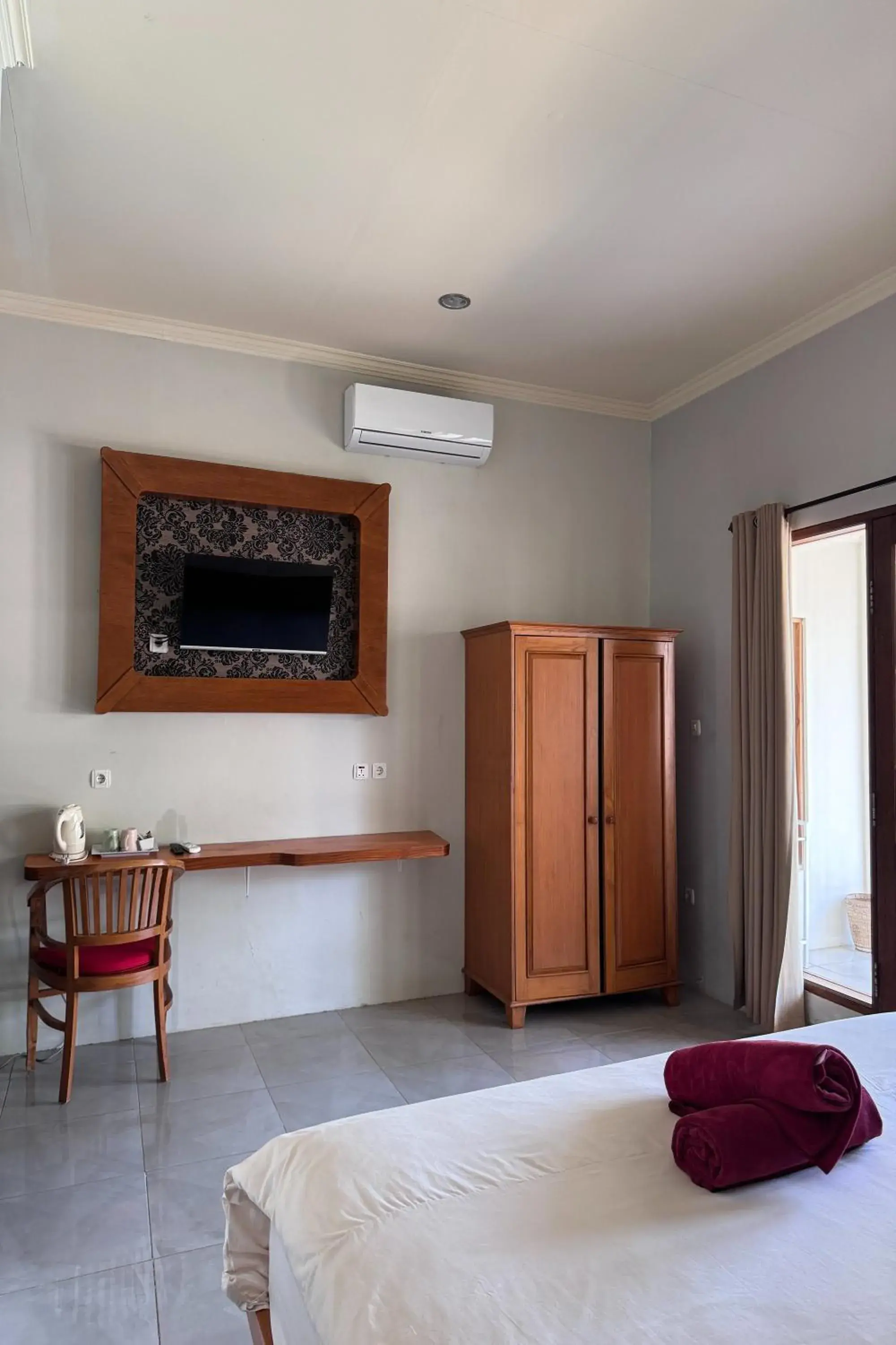 Bed in Senggigi Cottages Lombok Bed in Senggigi Cottages Lombok