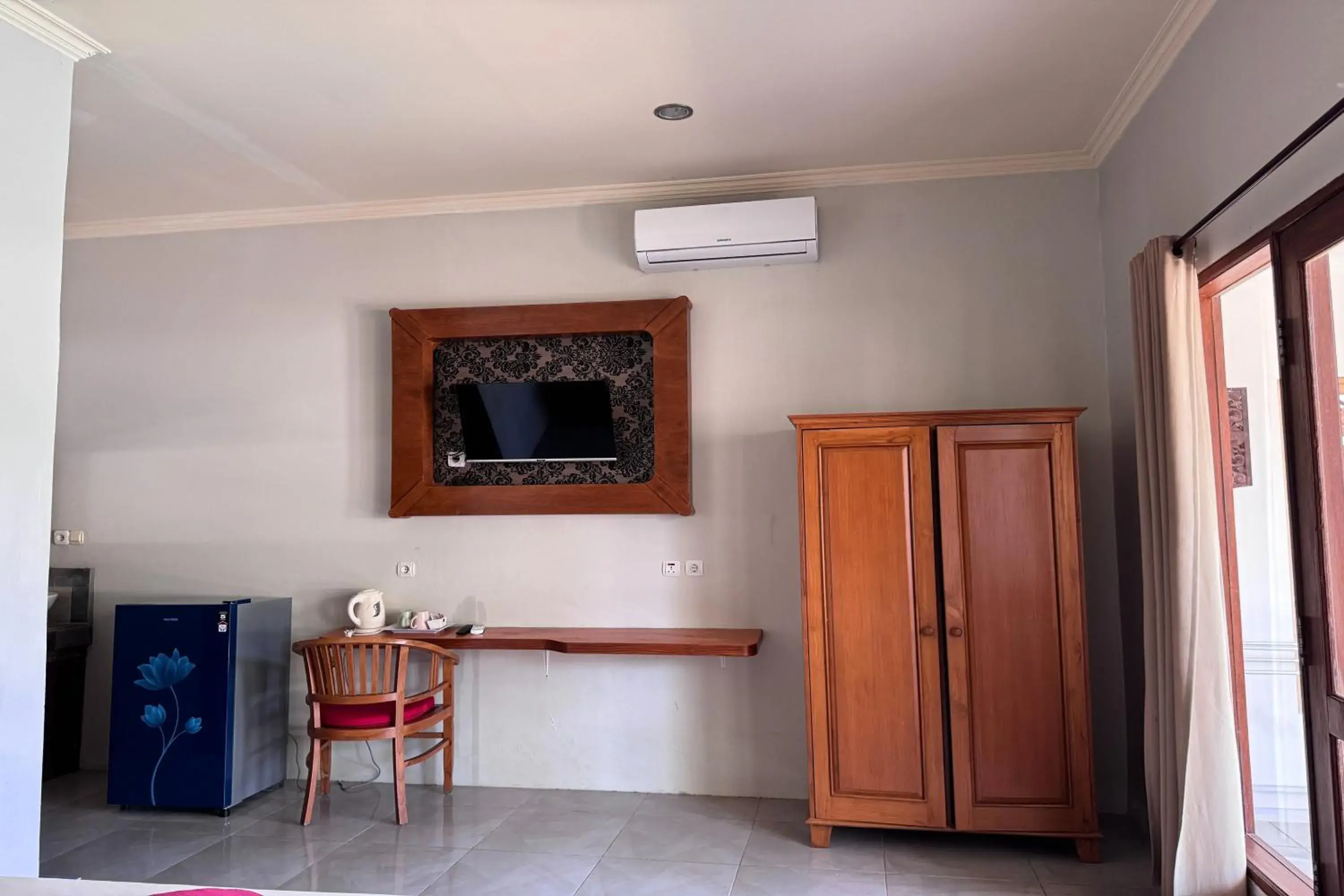 Double Room with Pool View in Senggigi Cottages Lombok Double Room with Pool View in Senggigi Cottages Lombok