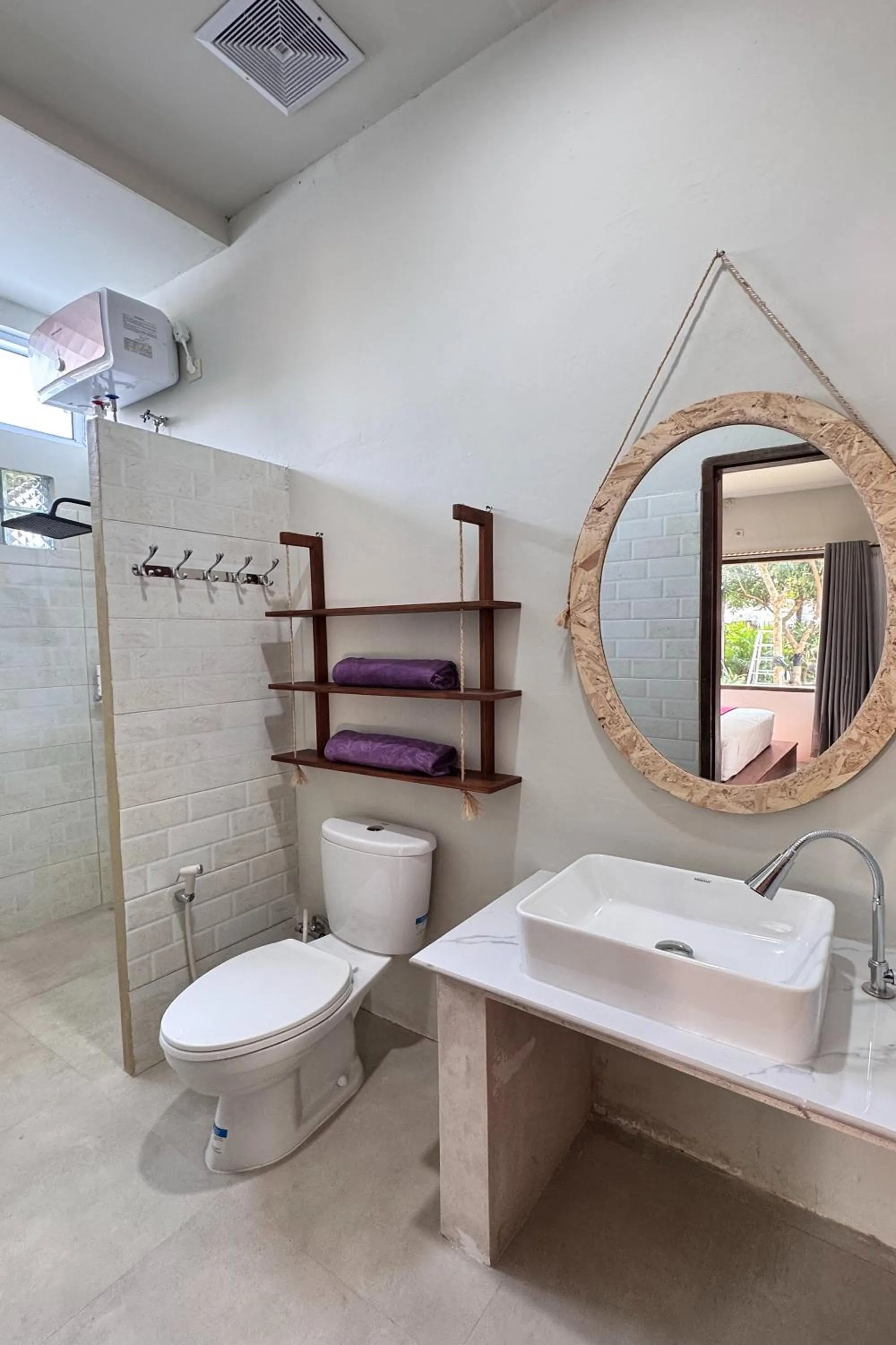 Bathroom in Senggigi Cottages Lombok