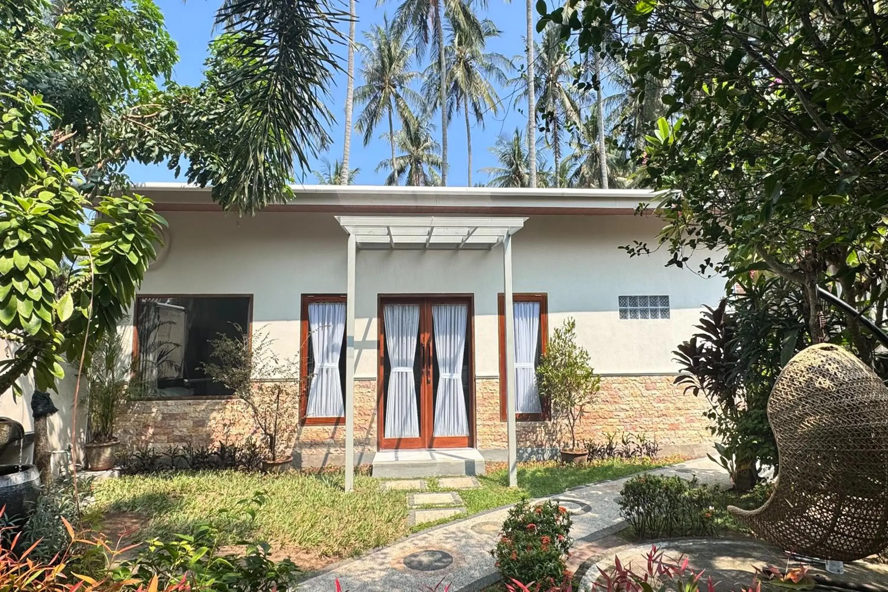 Property building in Senggigi Cottages Lombok Property building in Senggigi Cottages Lombok