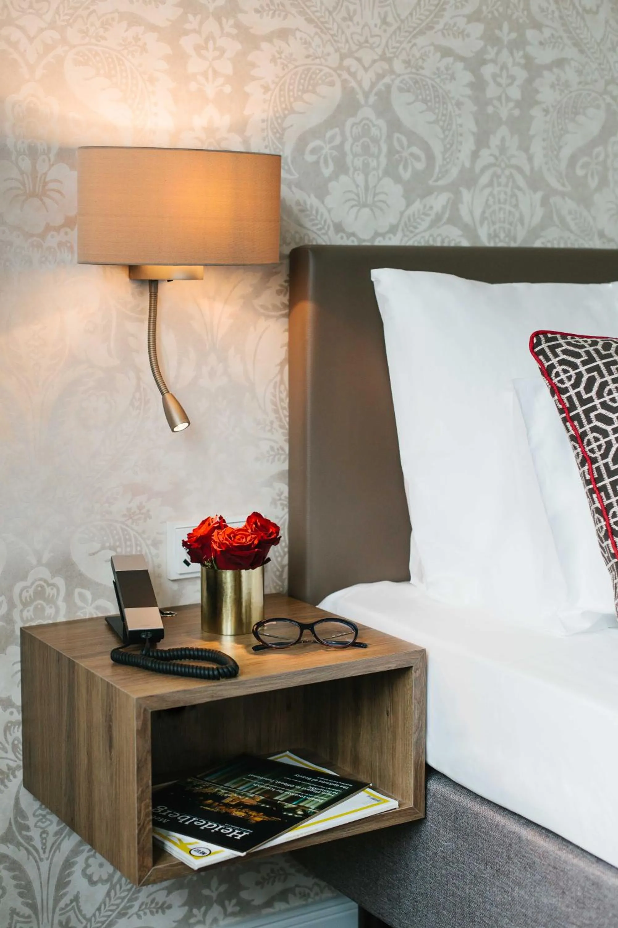 Bedroom, Bed in Chester Hotel Heidelberg