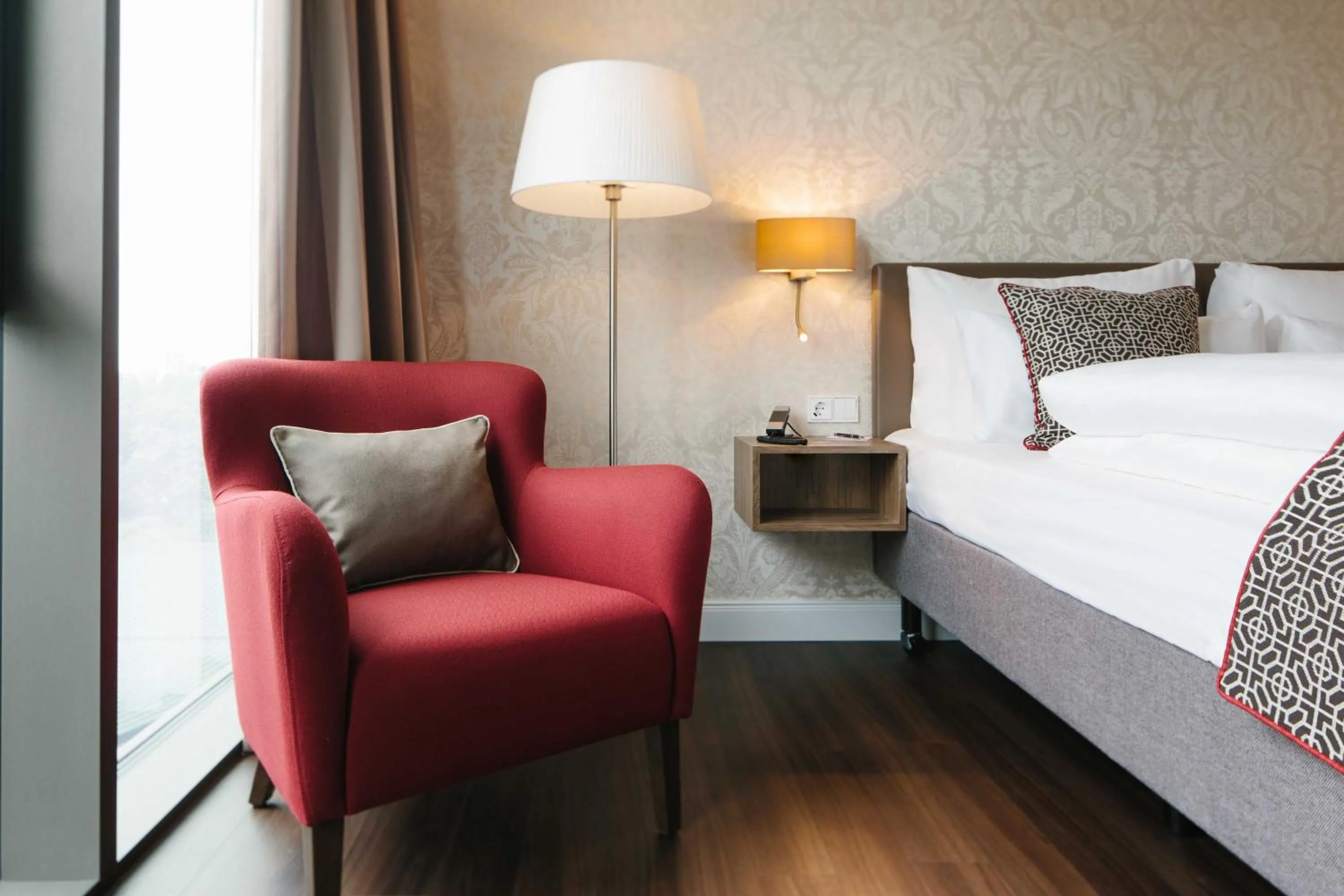 Bedroom, Bed in Chester Hotel Heidelberg