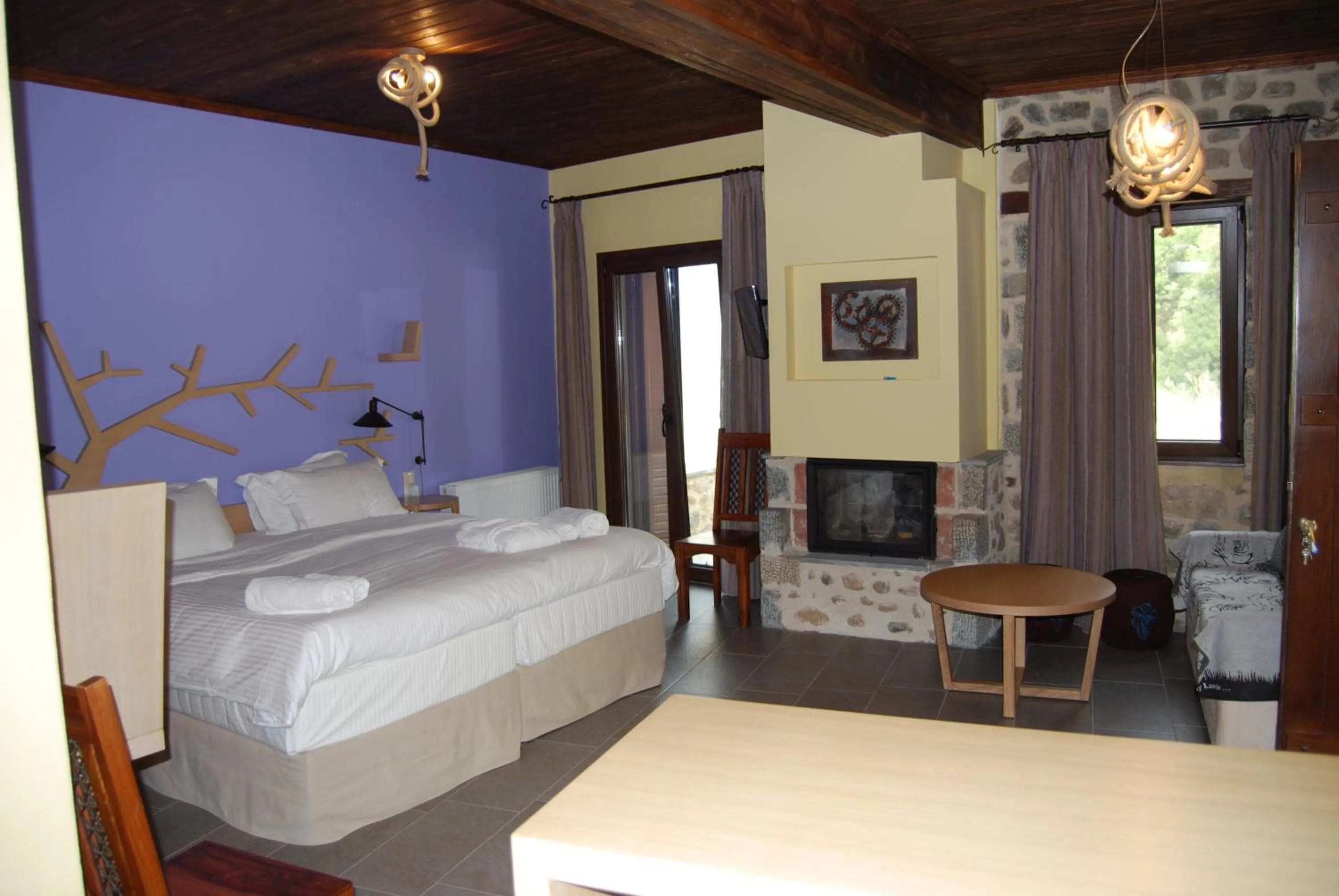 Photo of the whole room, Bed in Pyrgos Adrachti