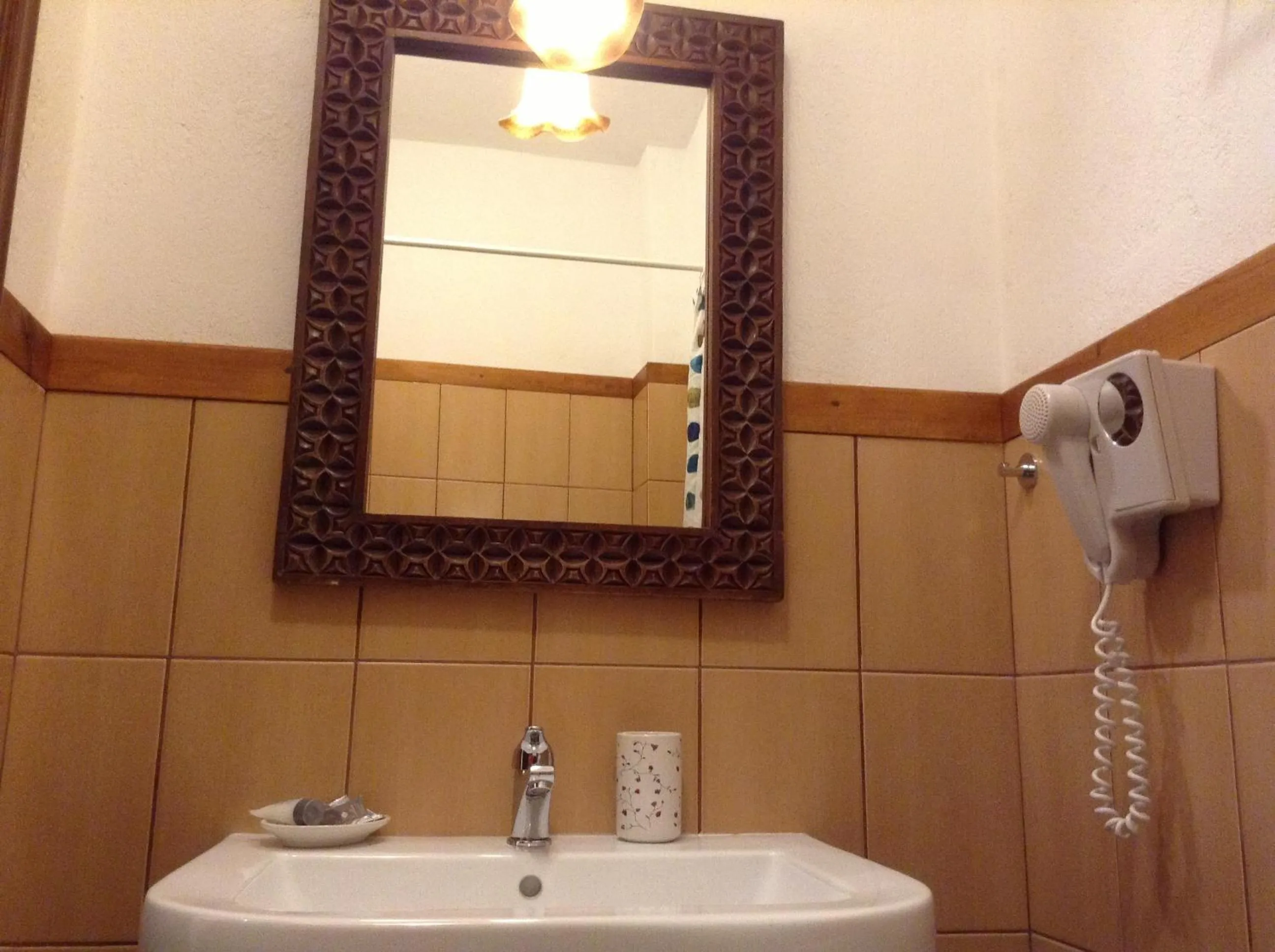 Bathroom in Pyrgos Adrachti