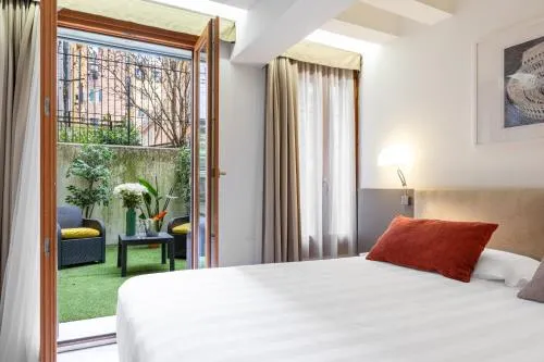 Leone Hotel