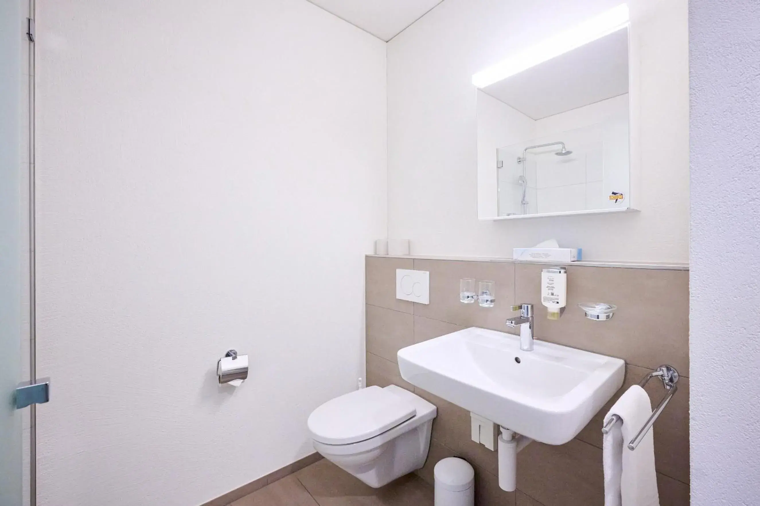 Single Room in Smart Hotel Kreisel --Self check-In Single Room in Smart Hotel Kreisel --Self check-In