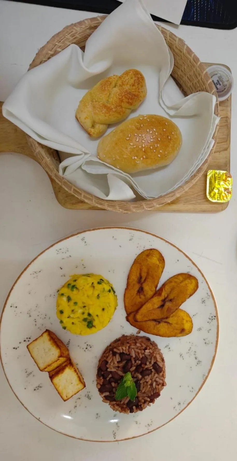 Food and drinks in Hotel la Perla Leon