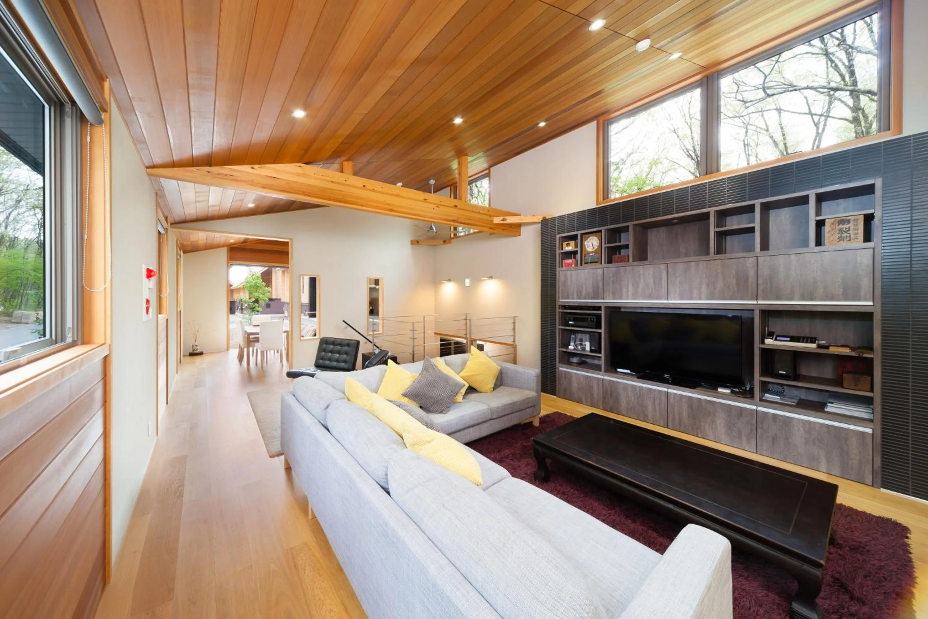 Living room in Phoenix Cocoon by HHG