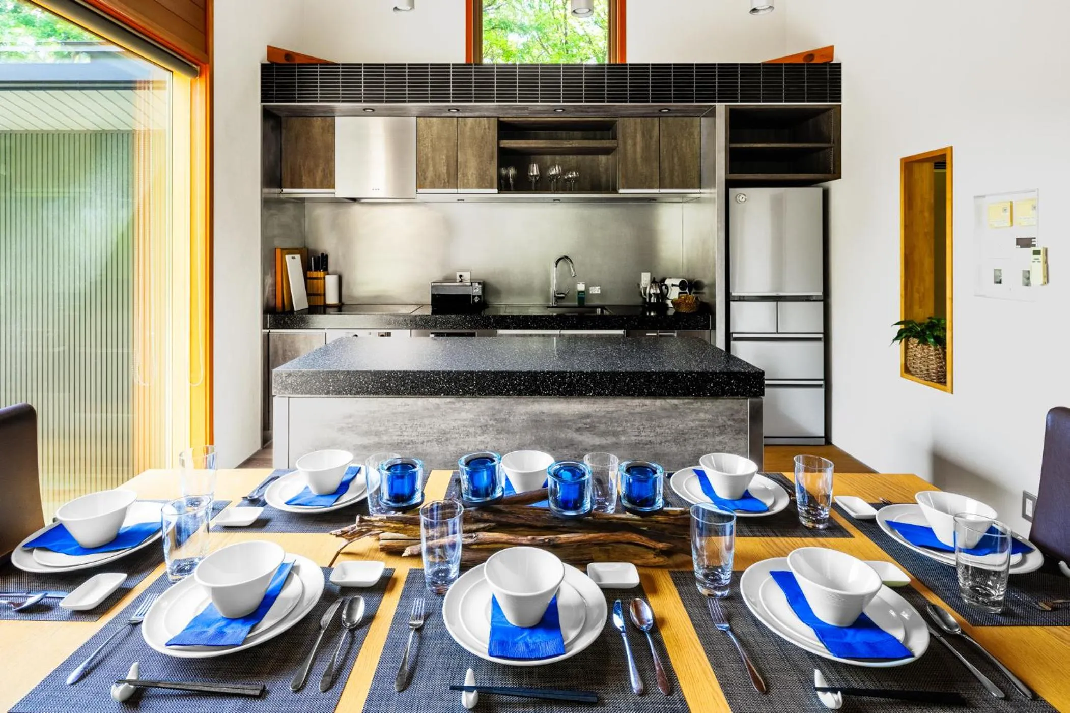 Phoenix Cocoon by HHG