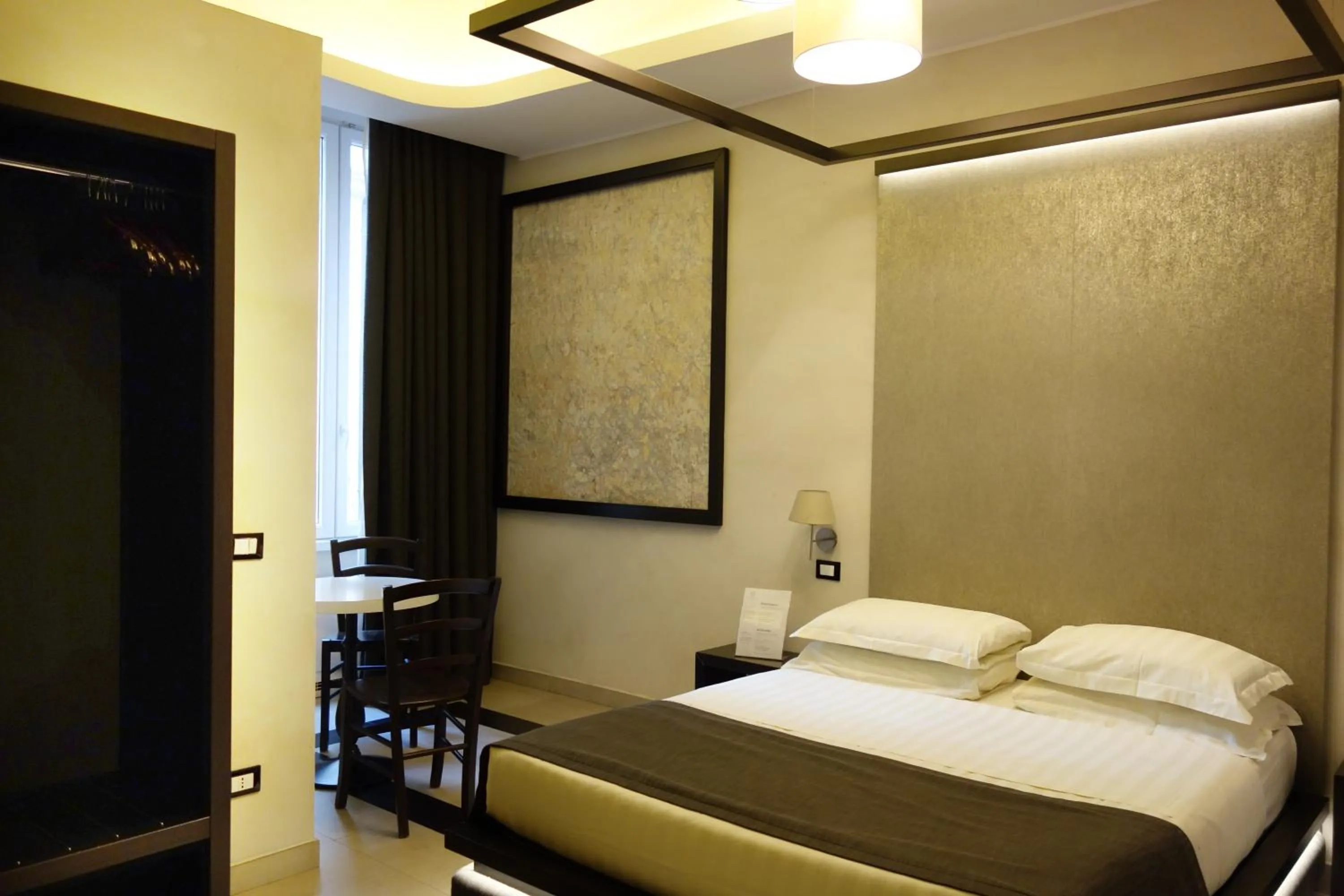 Bed in Campo De’ Fiori Prestige Rooms