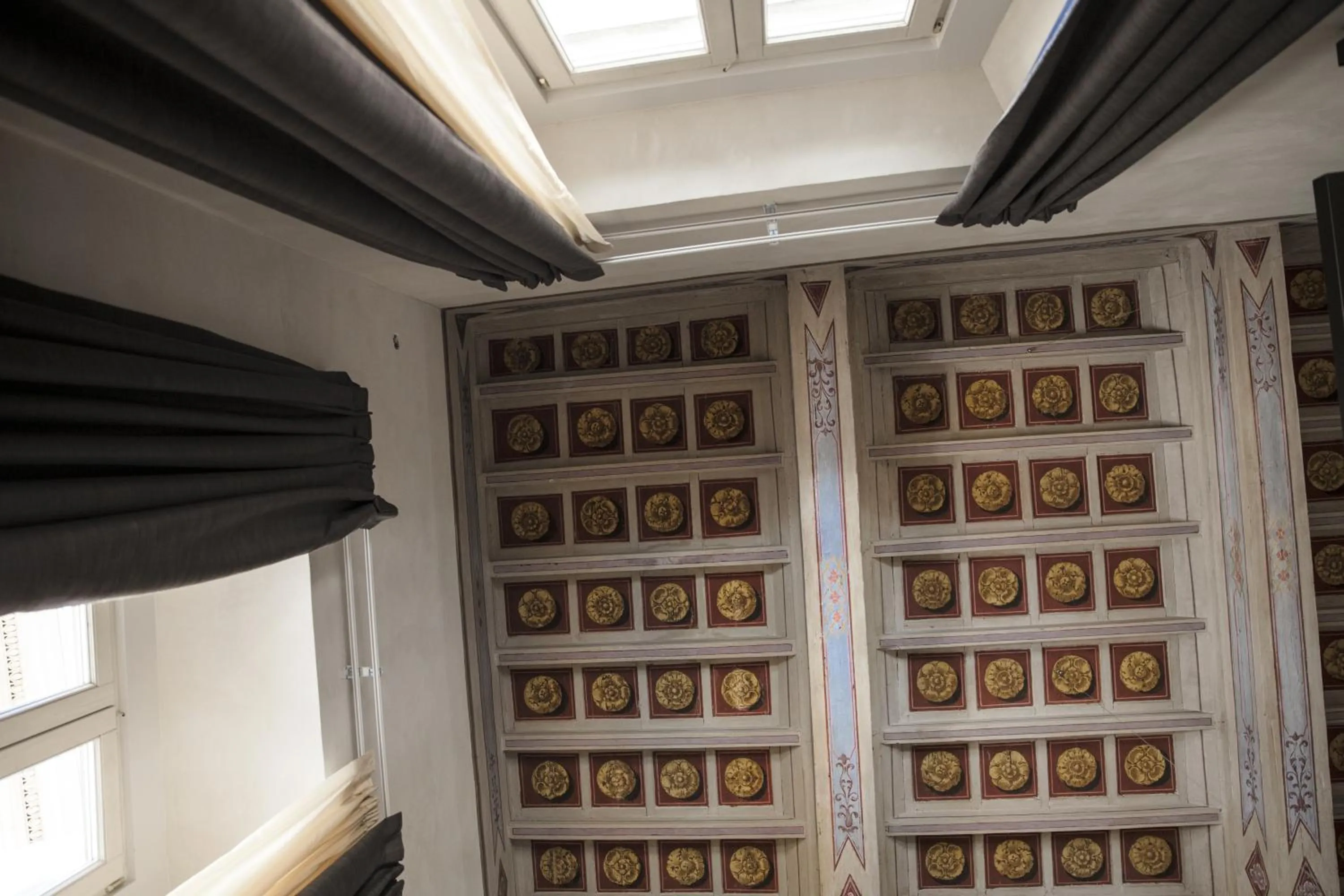 Decorative detail in Campo De’ Fiori Prestige Rooms