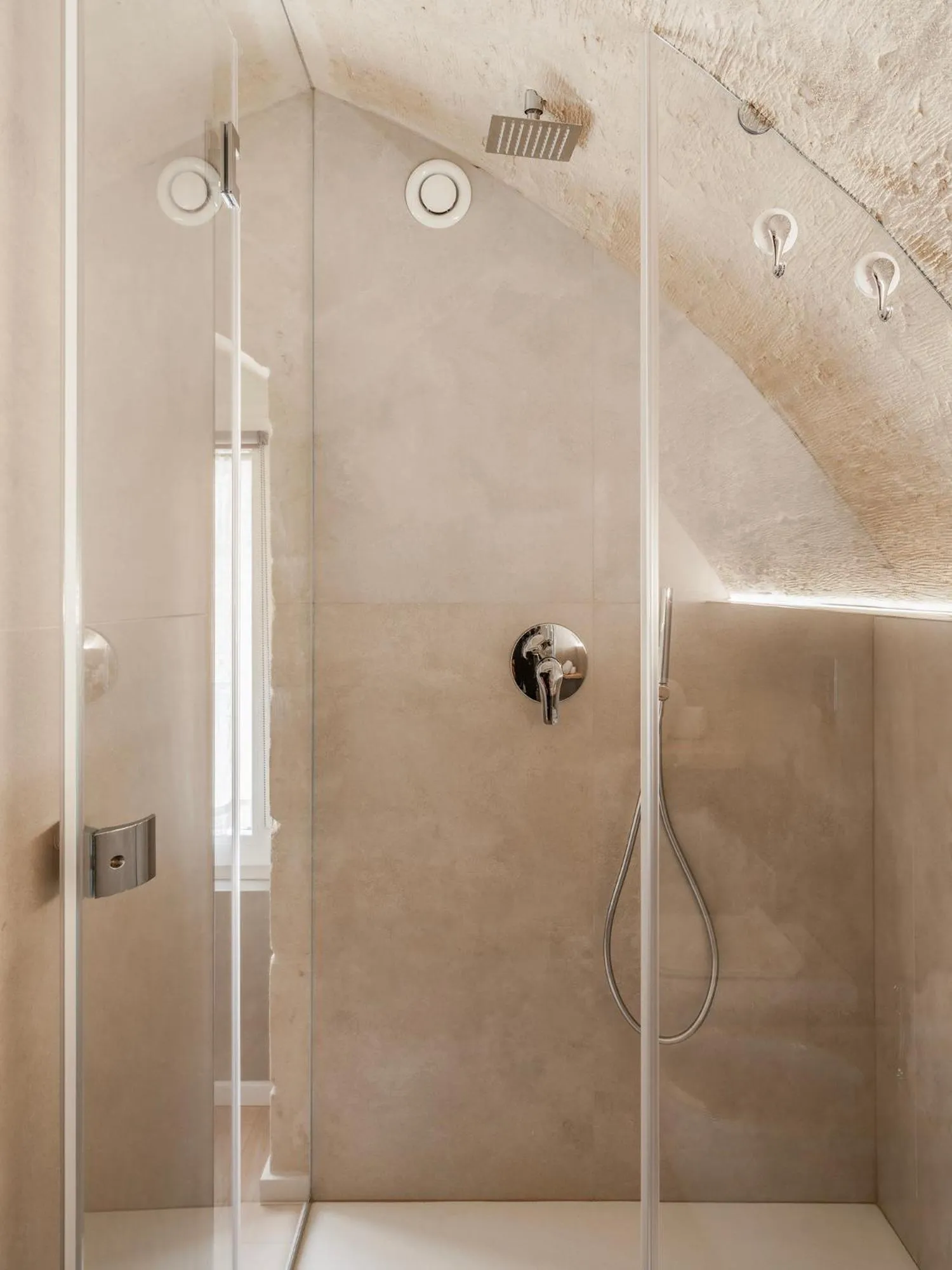 Shower in Hydria Rooms