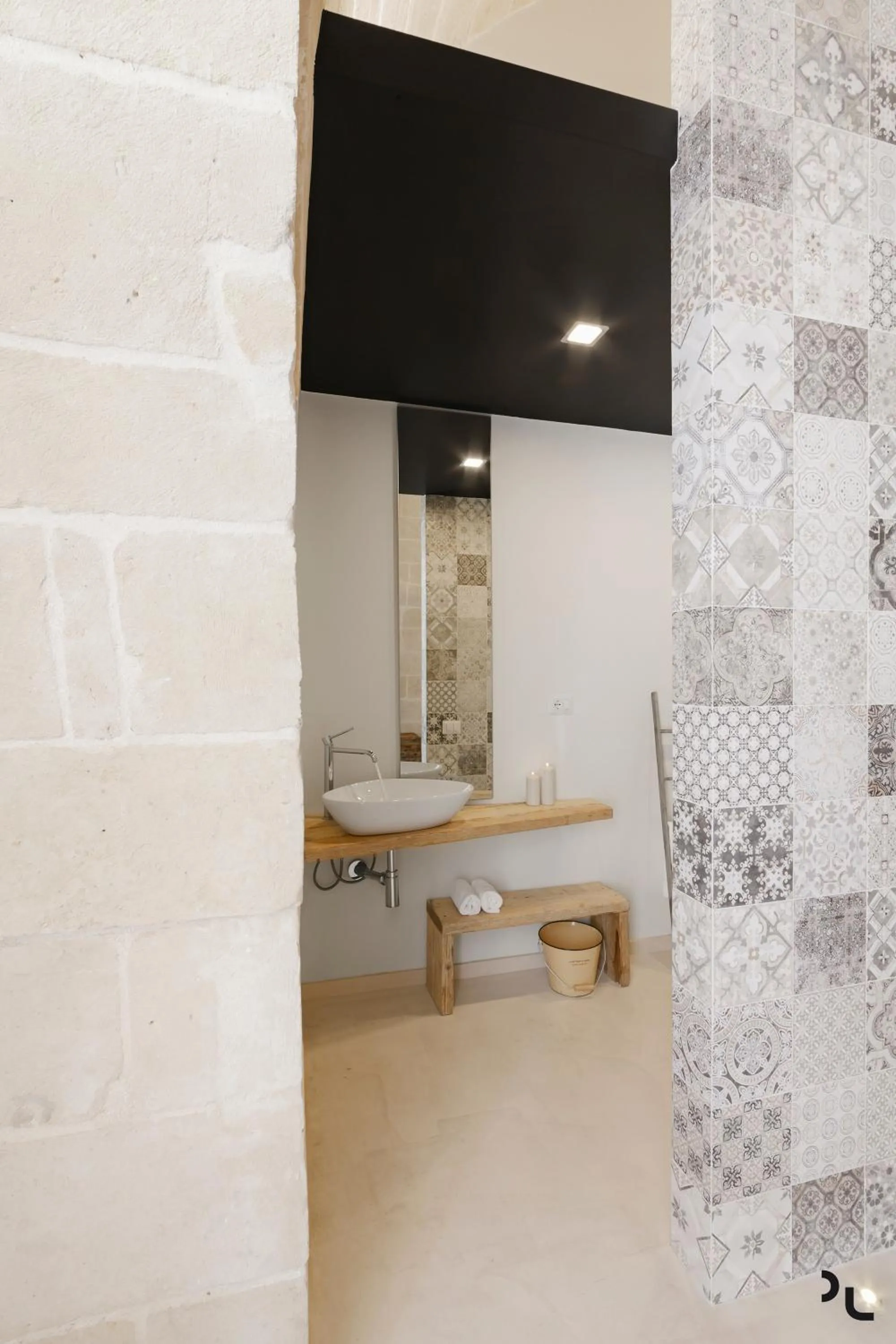 Toilet in Hydria Rooms