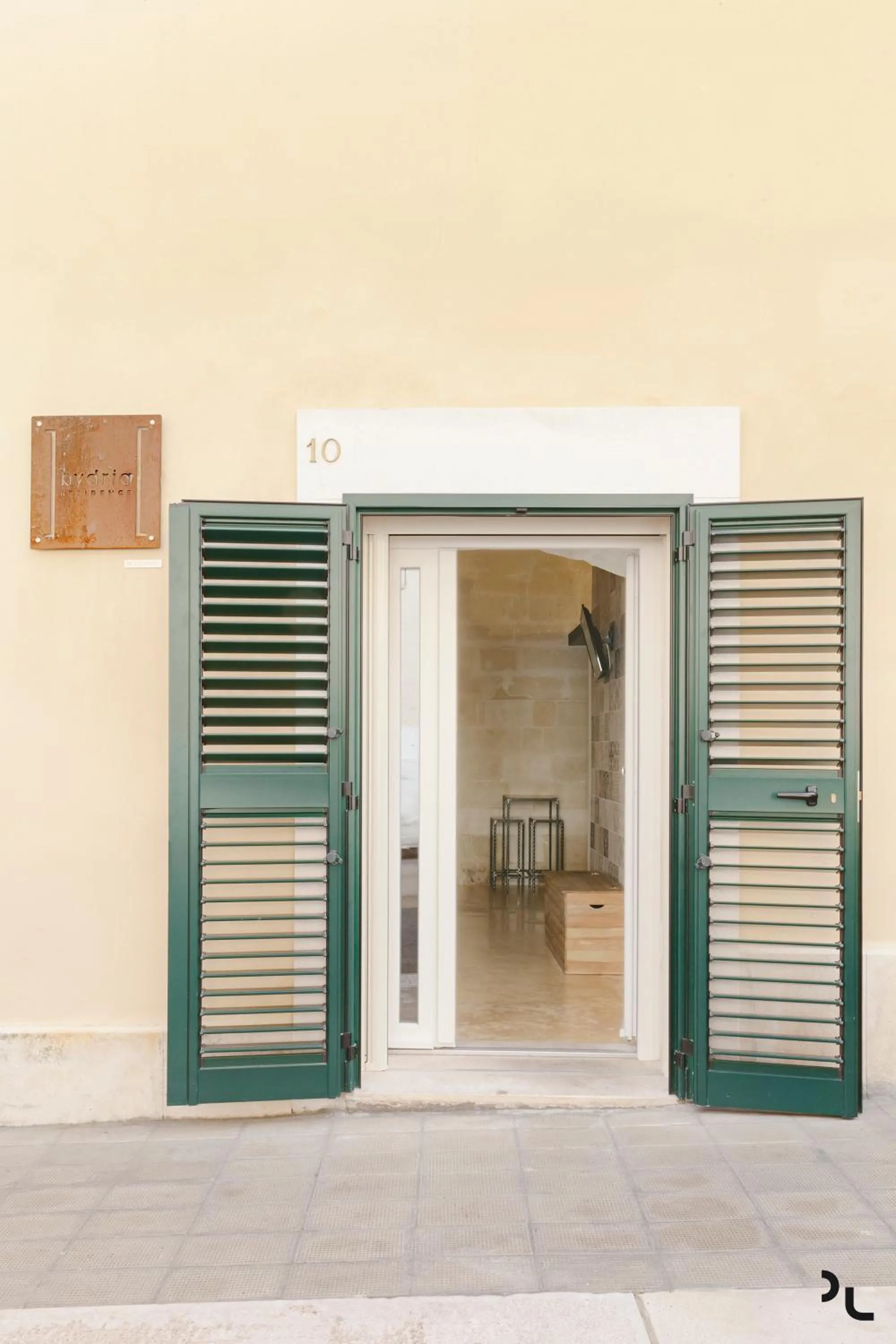 Street view in Hydria Rooms