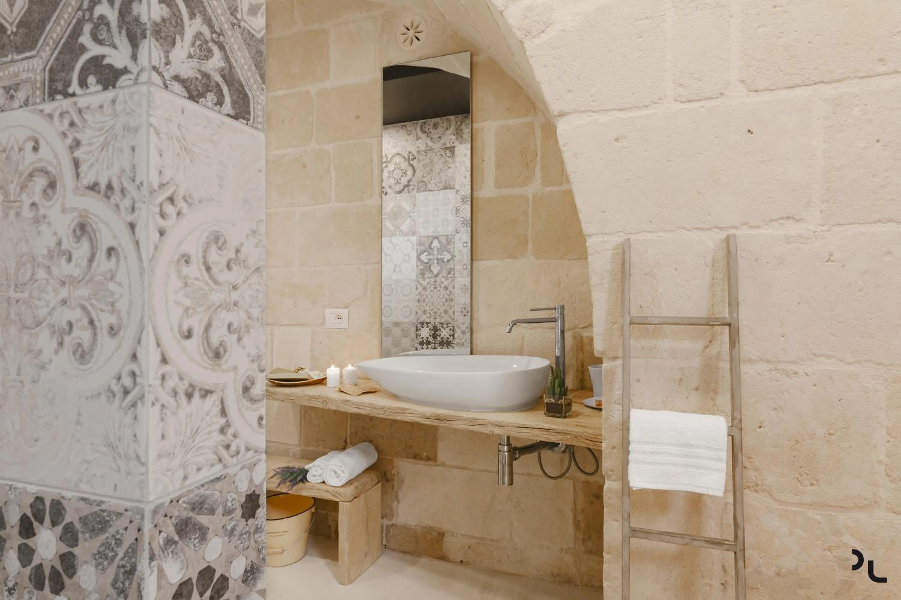 Toilet in Hydria Rooms