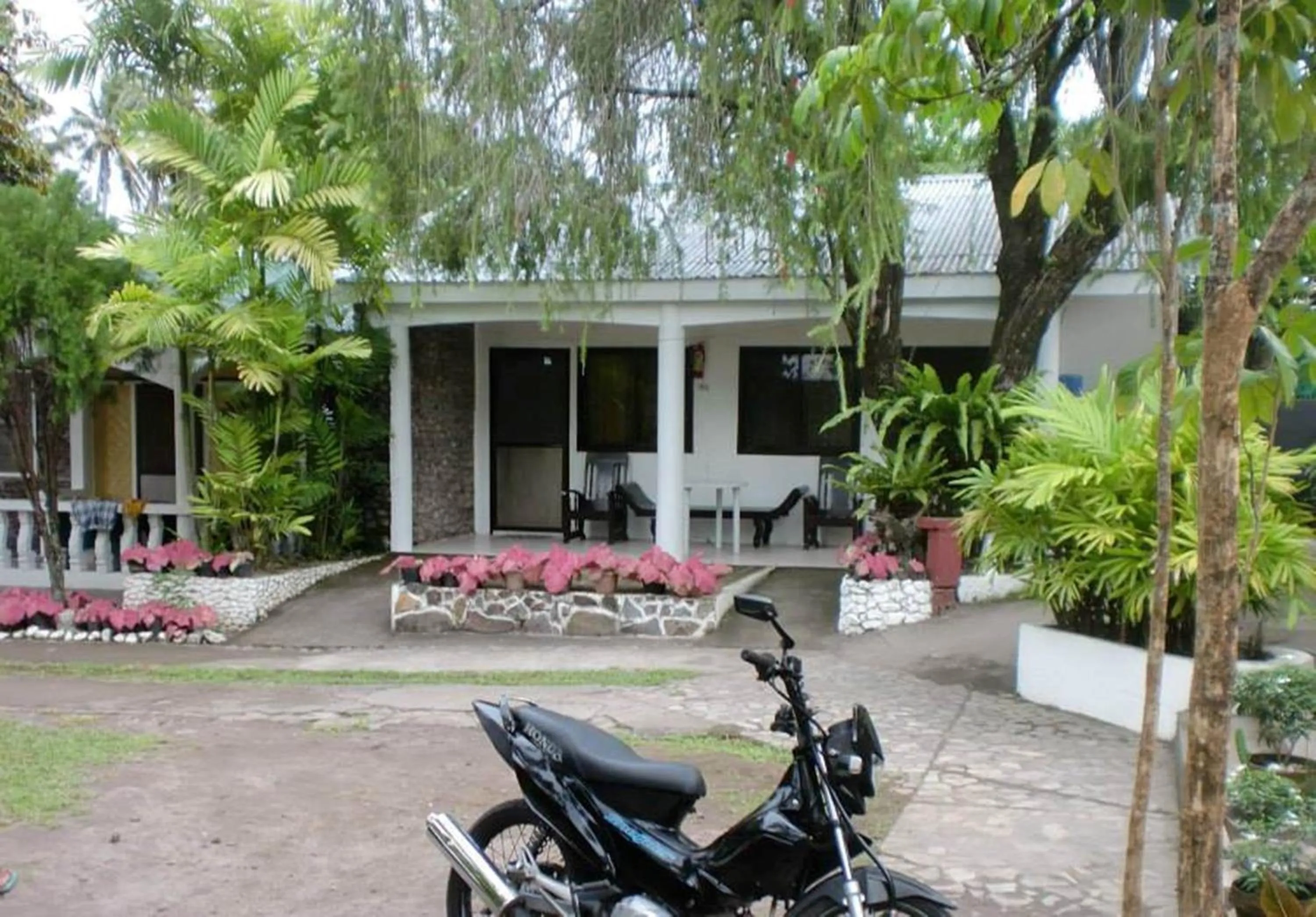 Patio in Pabua's Cottages