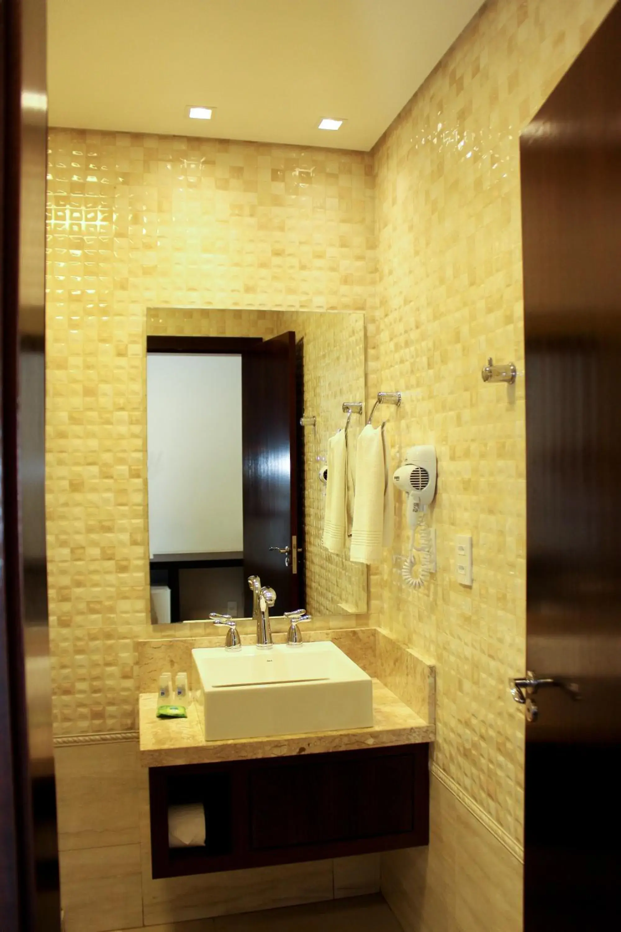 Bedroom in Blue Hill Hotel Bedroom in Blue Hill Hotel