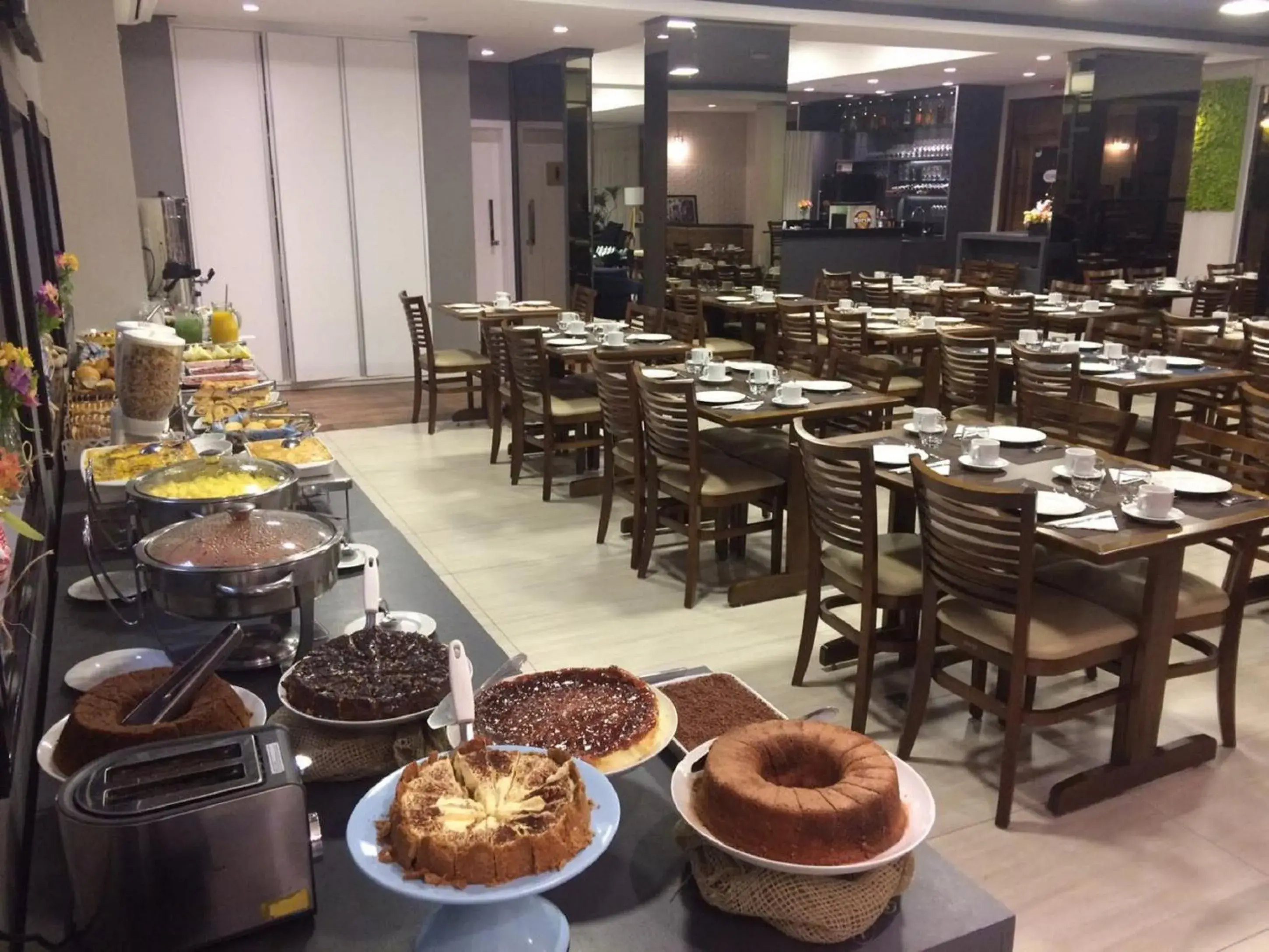 Buffet breakfast in Blue Hill Hotel Buffet breakfast in Blue Hill Hotel