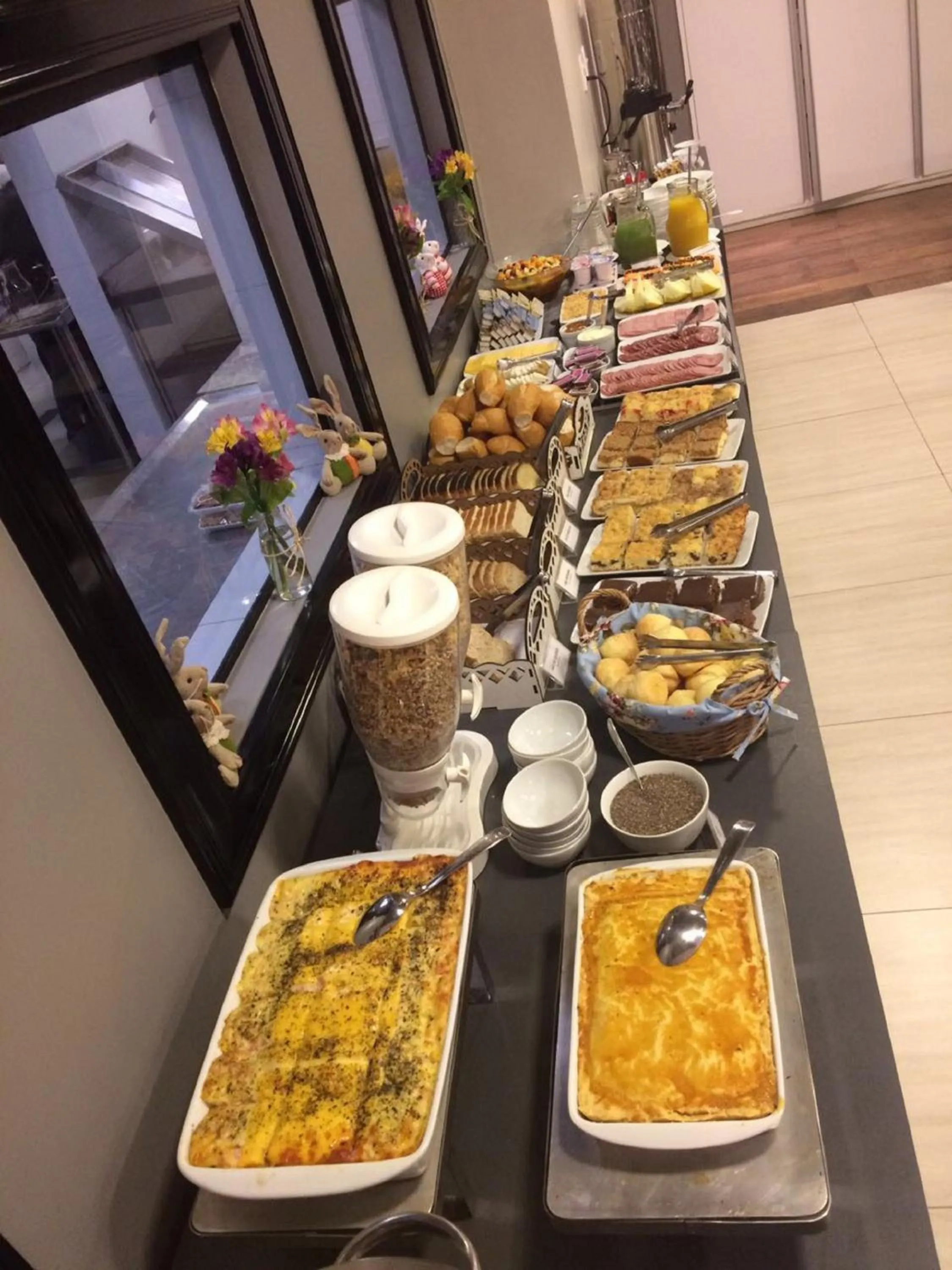 Buffet breakfast in Blue Hill Hotel