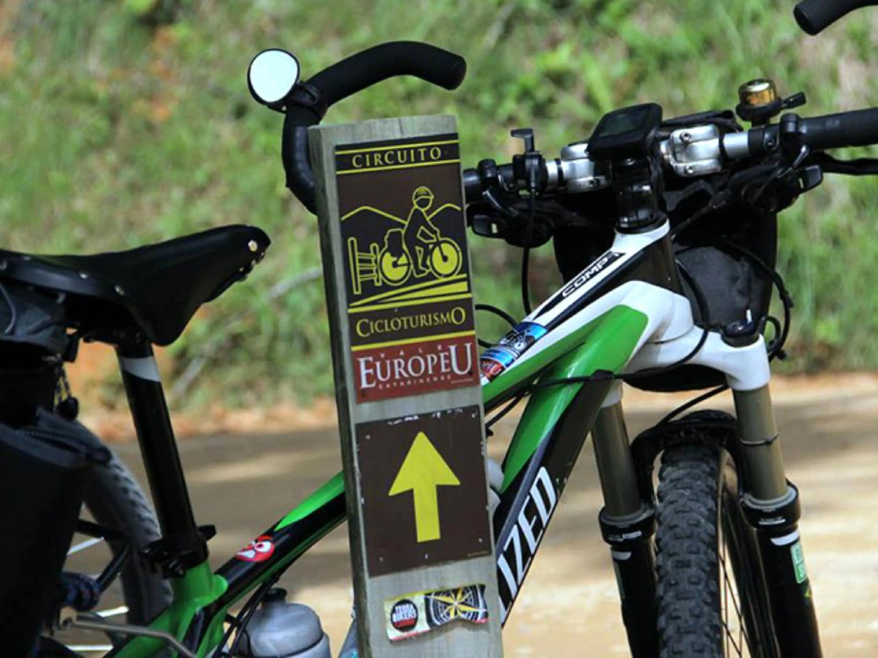 Cycling in Blue Hill Hotel