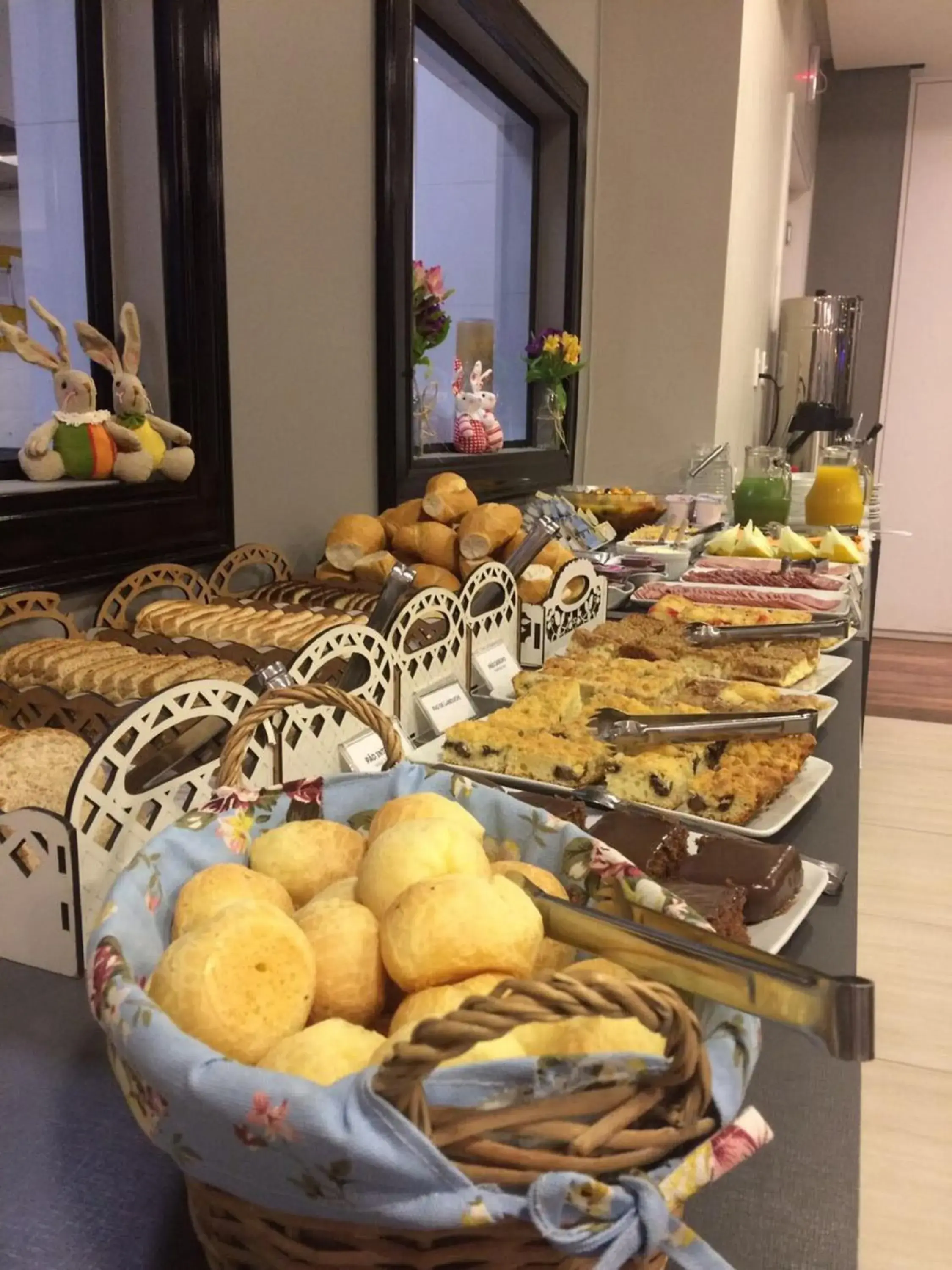 Buffet breakfast in Blue Hill Hotel Buffet breakfast in Blue Hill Hotel