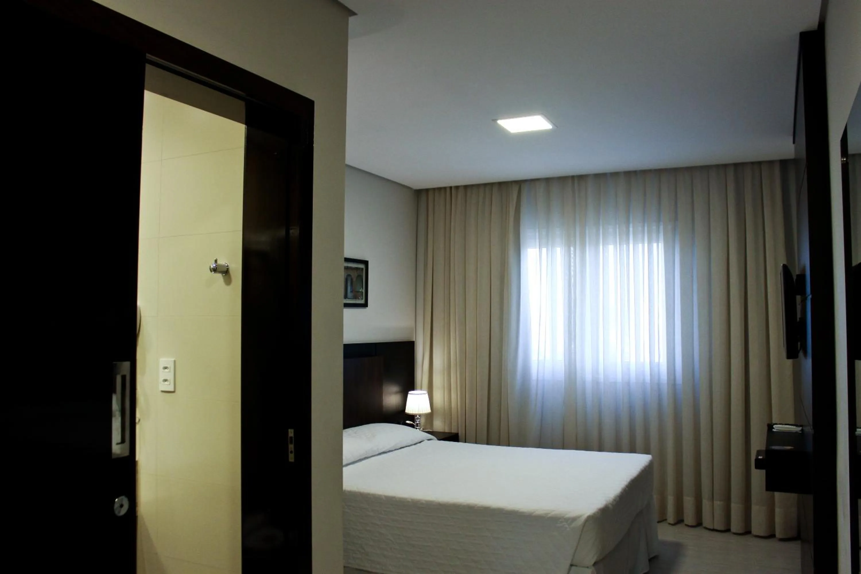 Bedroom, Bed in Blue Hill Hotel