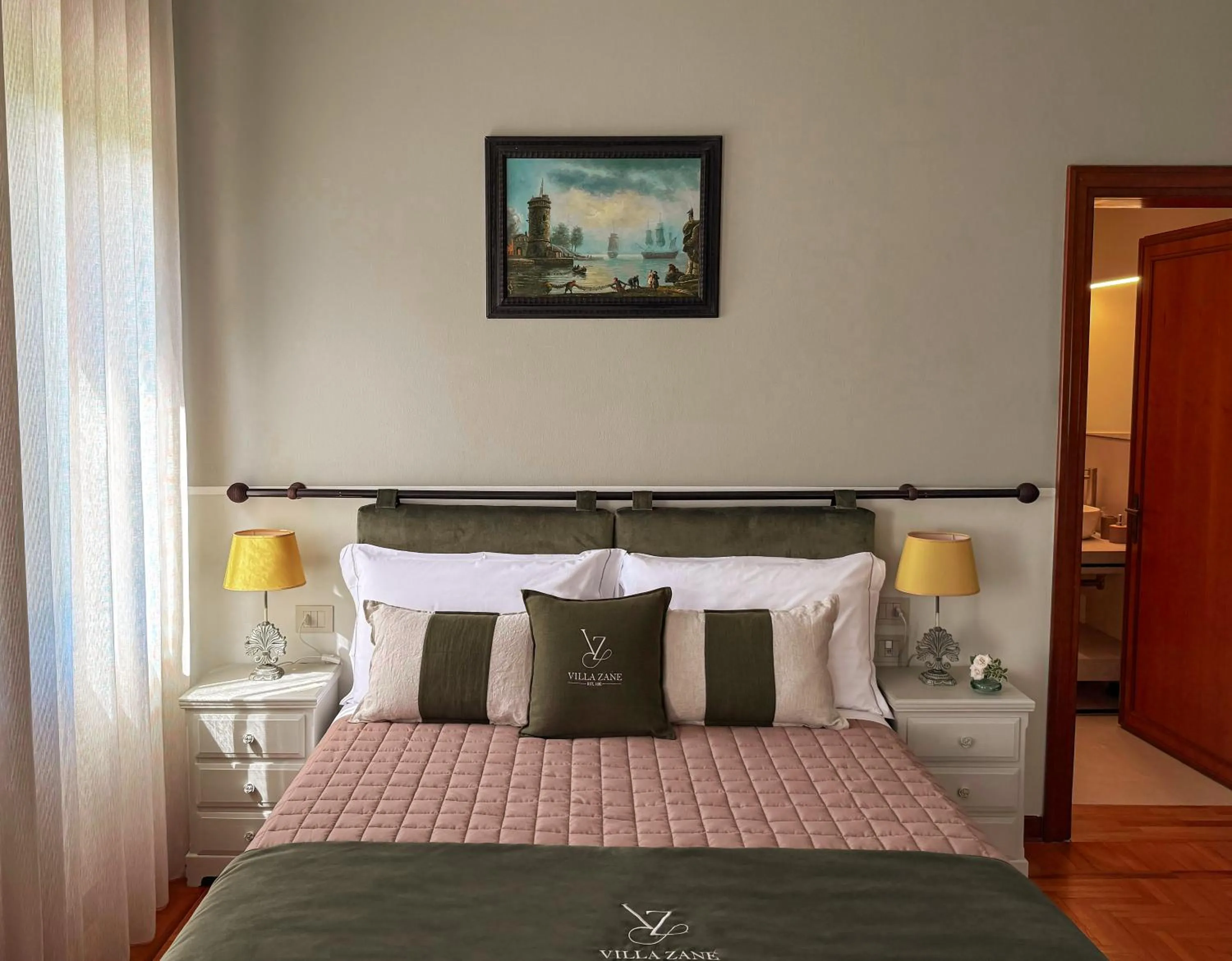 Bedroom, Bed in Villa Zane
