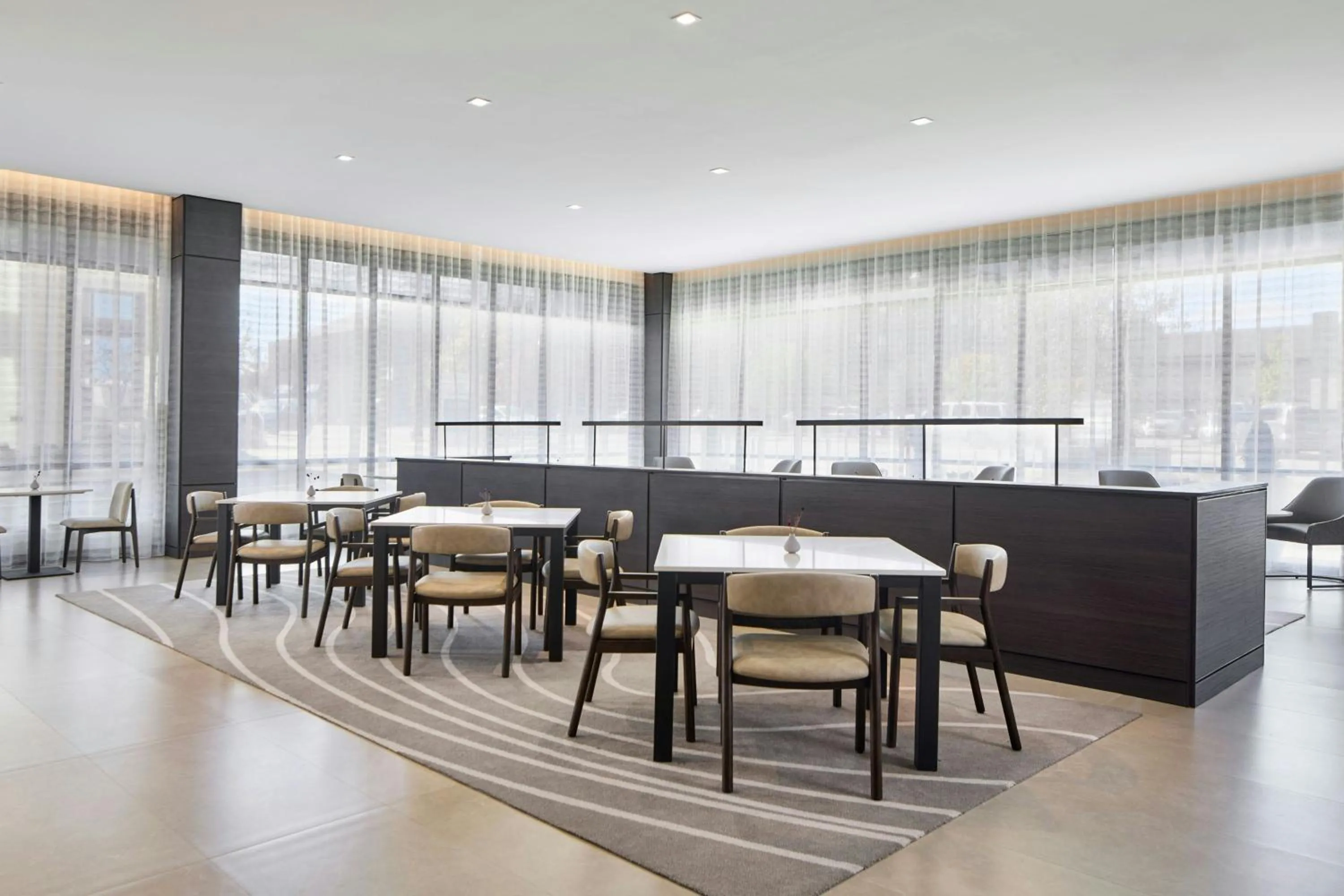 Kitchen or kitchenette in AC Hotel by Marriott Auburn