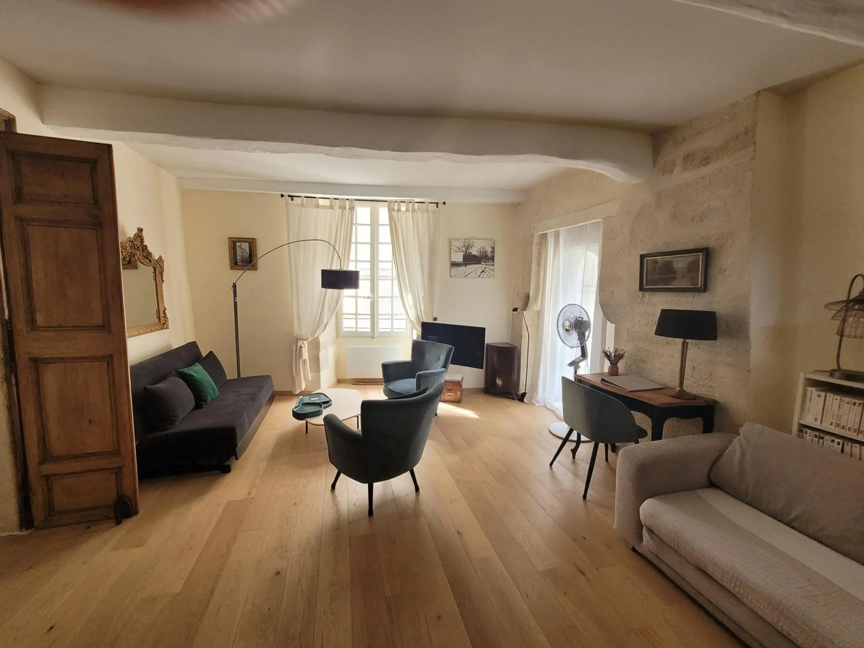 TV and multimedia in Boutique Hôtel Entraigues