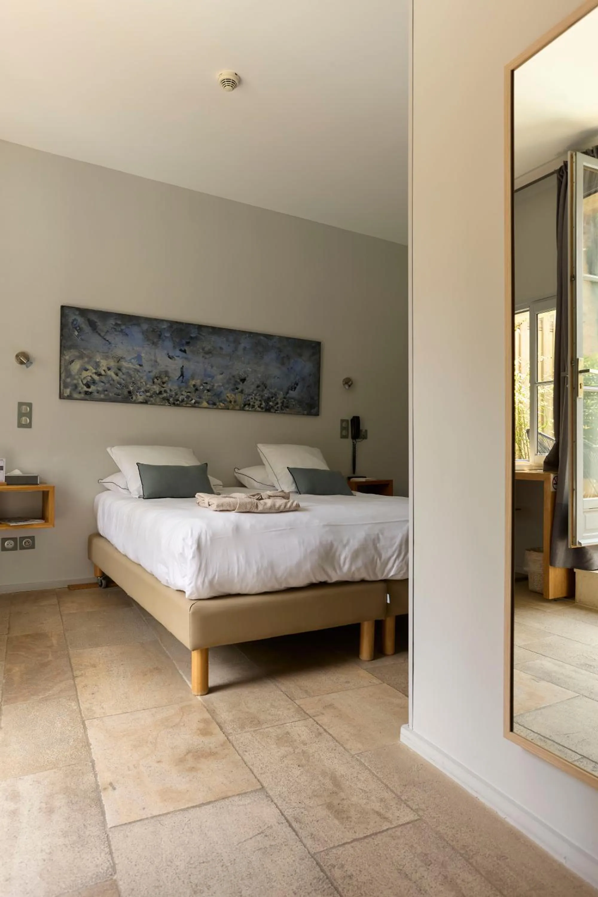 Bed in Boutique Hôtel Entraigues