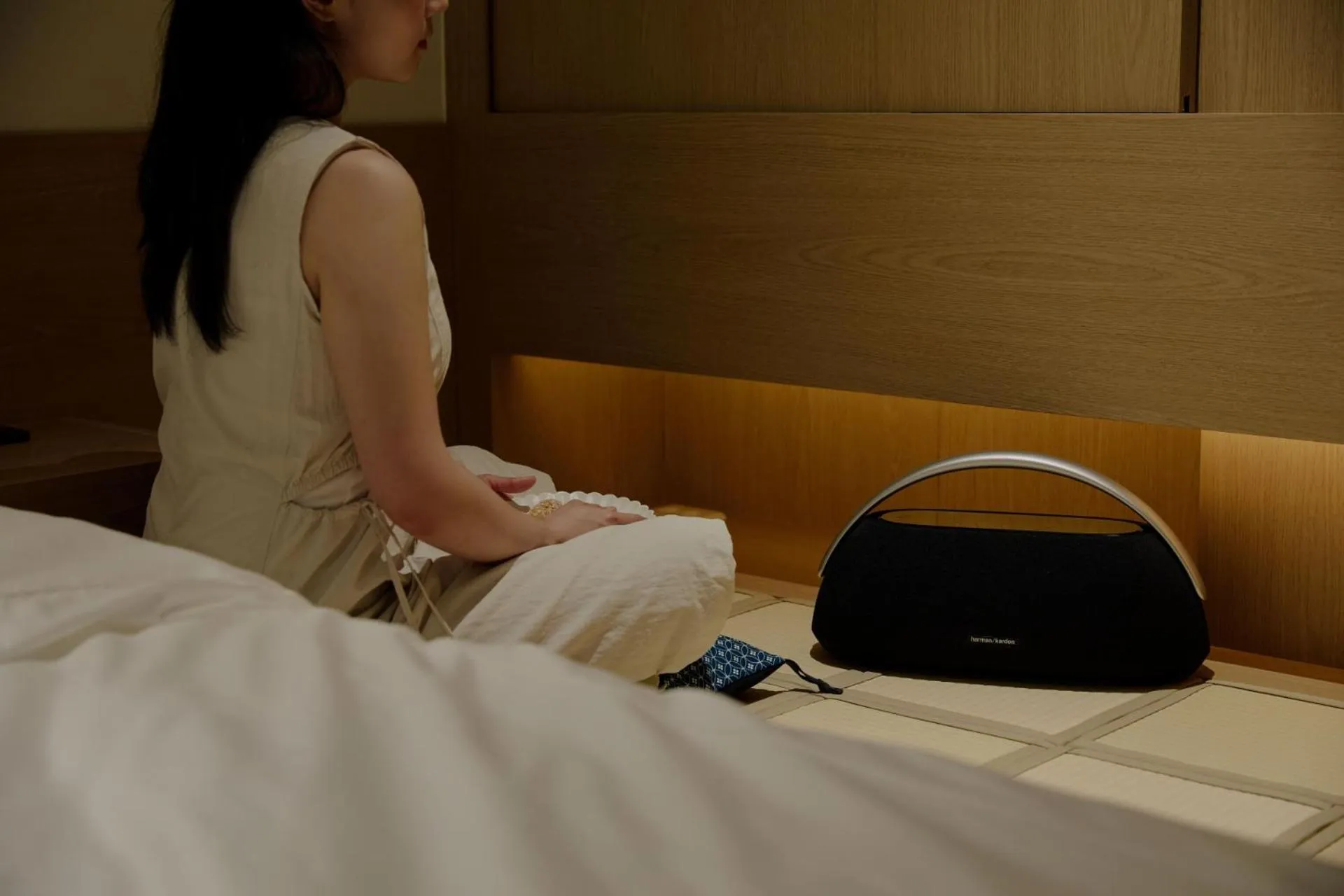 Living room, Bed in Sowon Ryokan and Hotel by Aank Sangbong