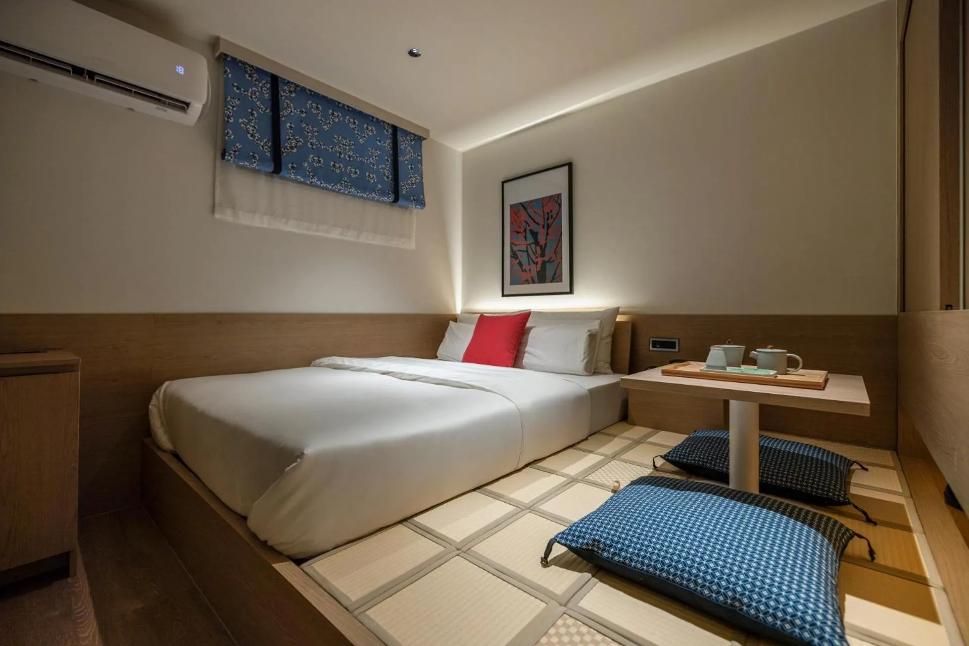 Photo of the whole room, Bed in Sowon Ryokan and Hotel by Aank Sangbong