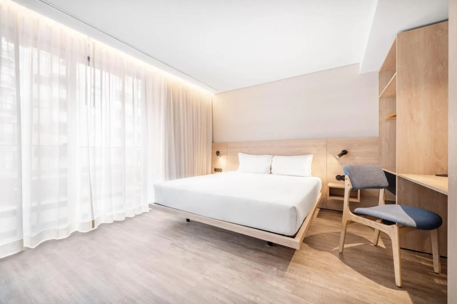 Bedroom, Bed in Moov Apartments Boavista