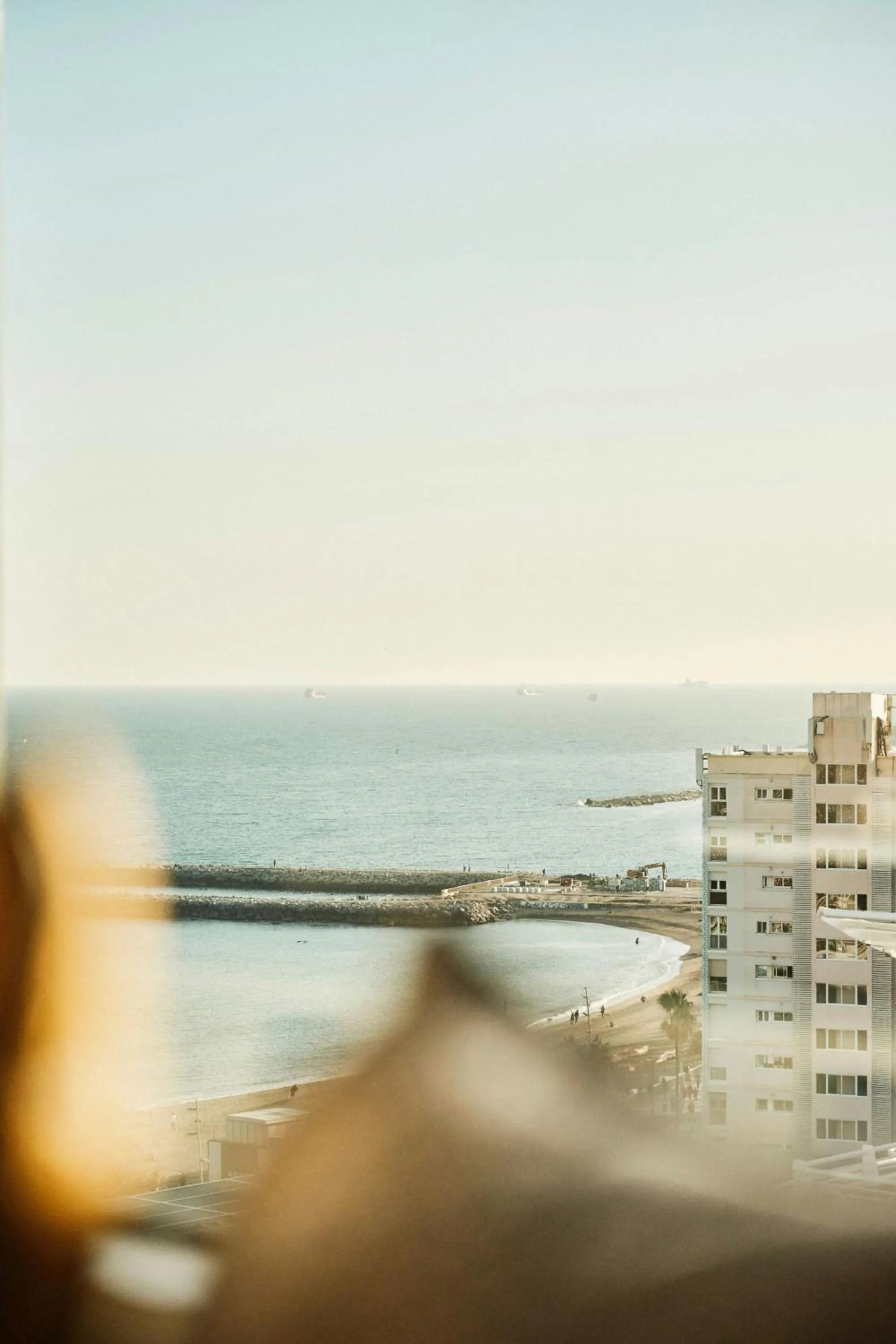 Photo of the whole room in Hotel Arts Barcelona