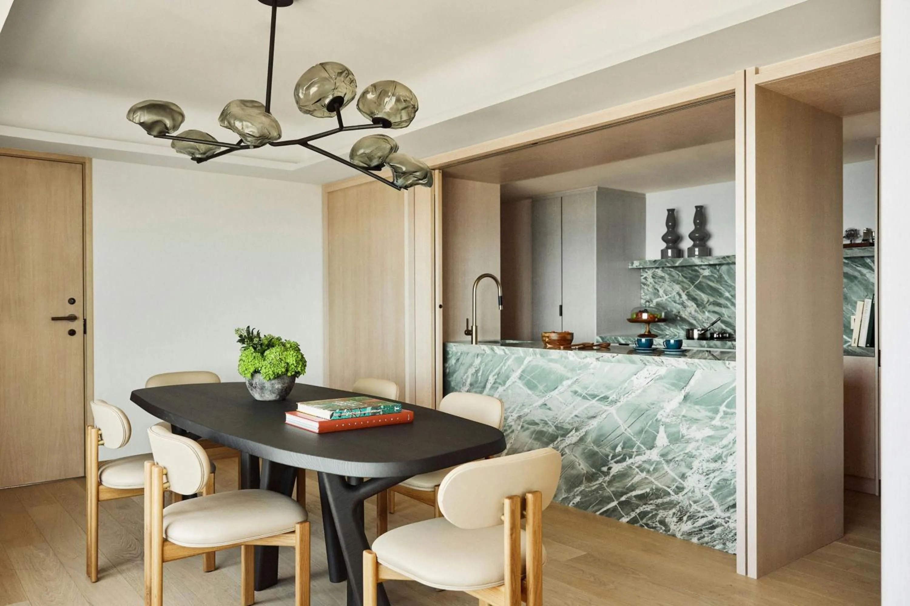 Photo of the whole room in Hotel Arts Barcelona