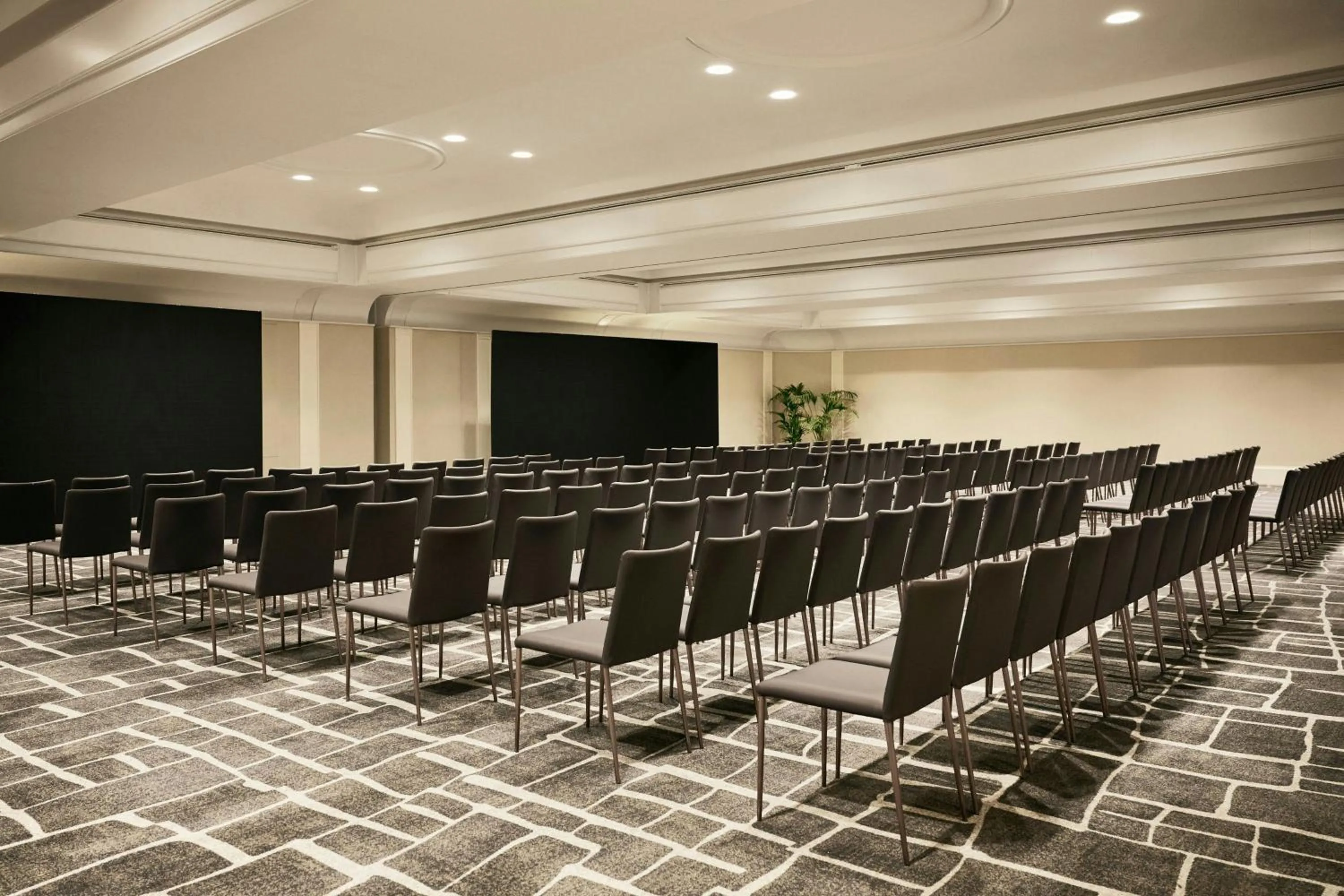 Meeting/conference room in Hotel Arts Barcelona