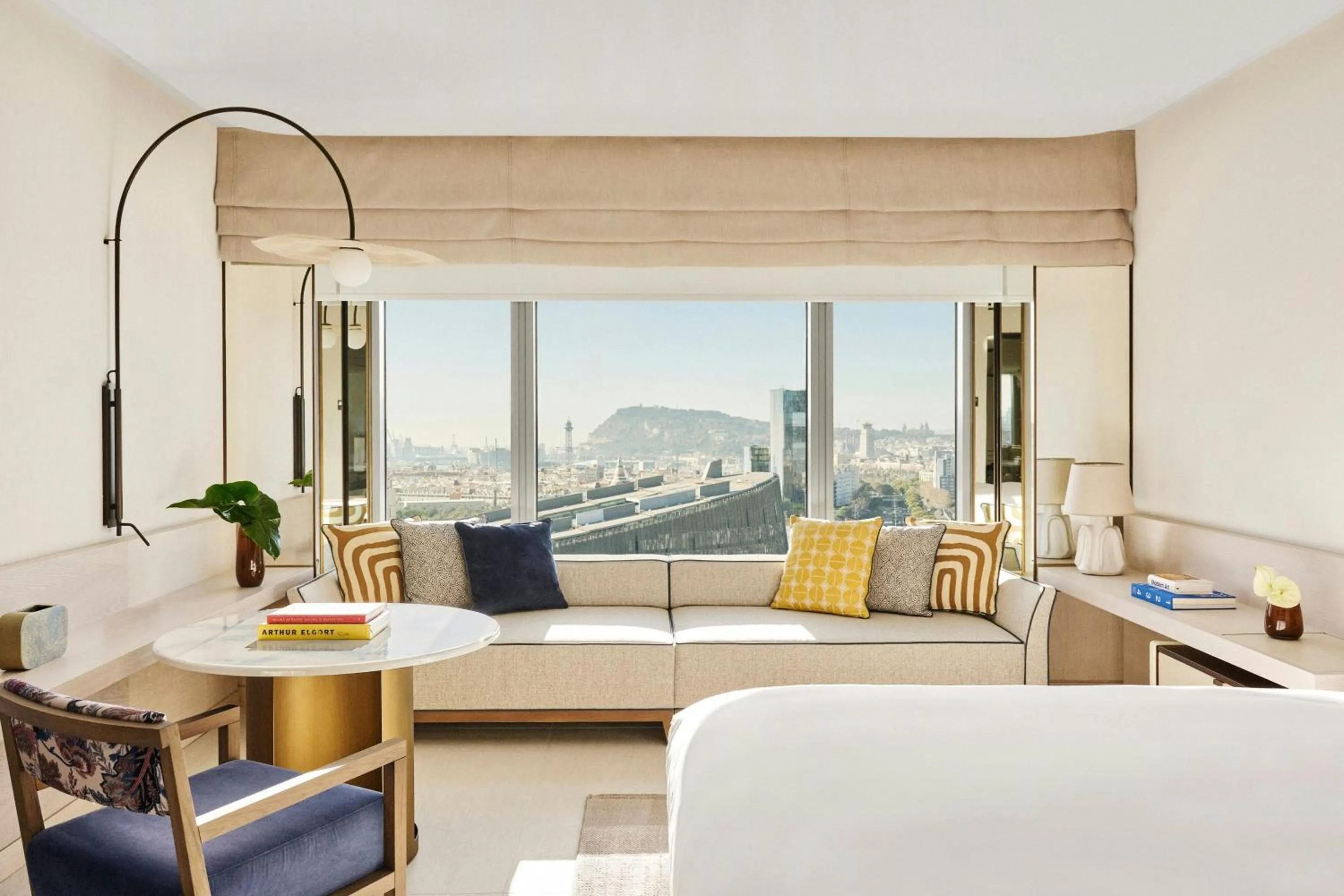 Bedroom, Bed in Hotel Arts Barcelona